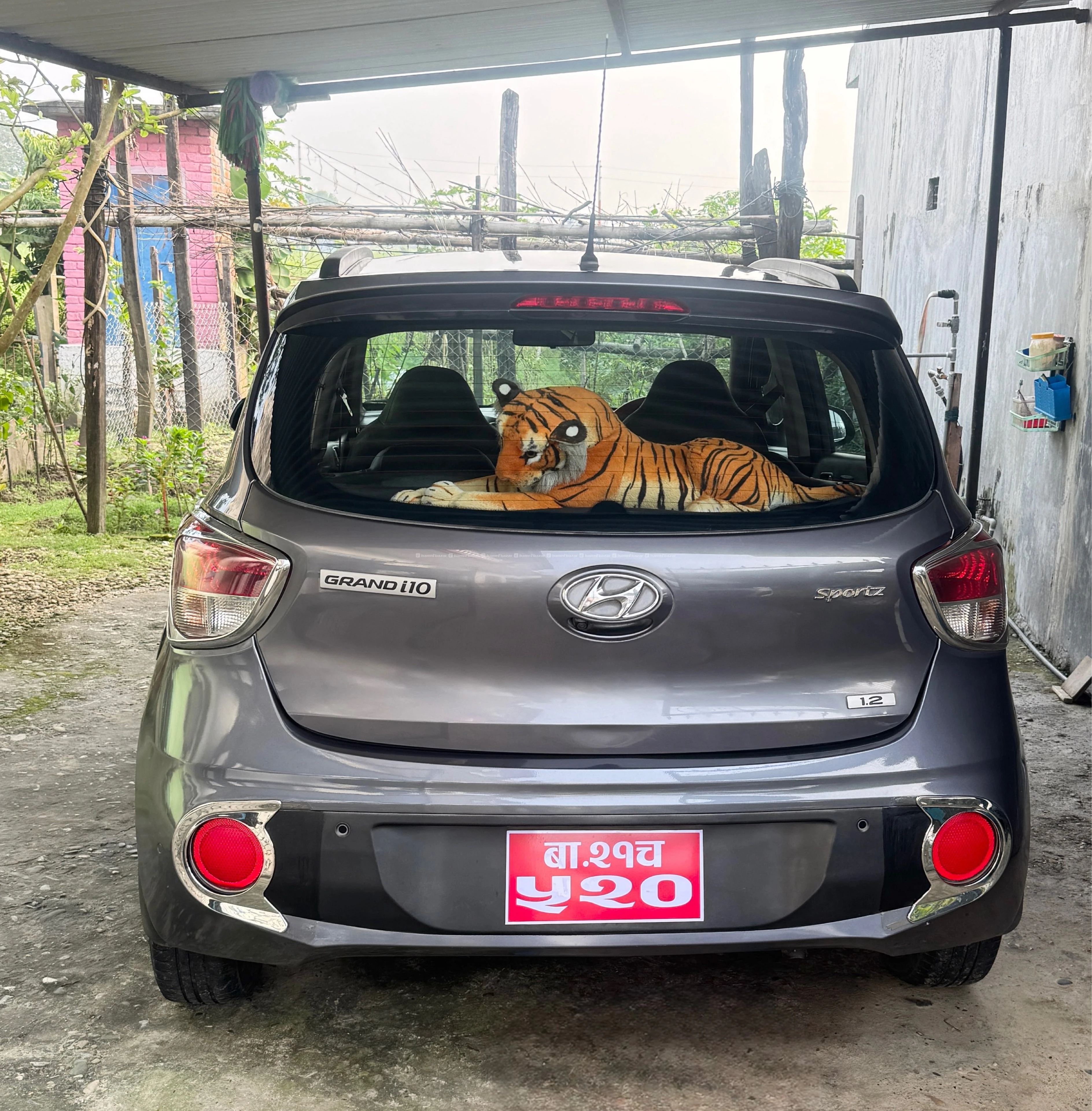 Hundai i10 sportz-2018