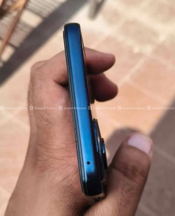 Moto Edge 30 5g (6+6/128) 6