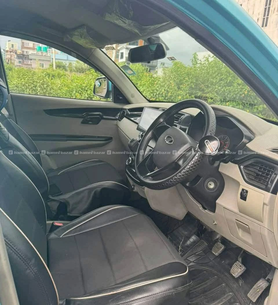 Mahindra kuv100 - 2016 model 
9818846575