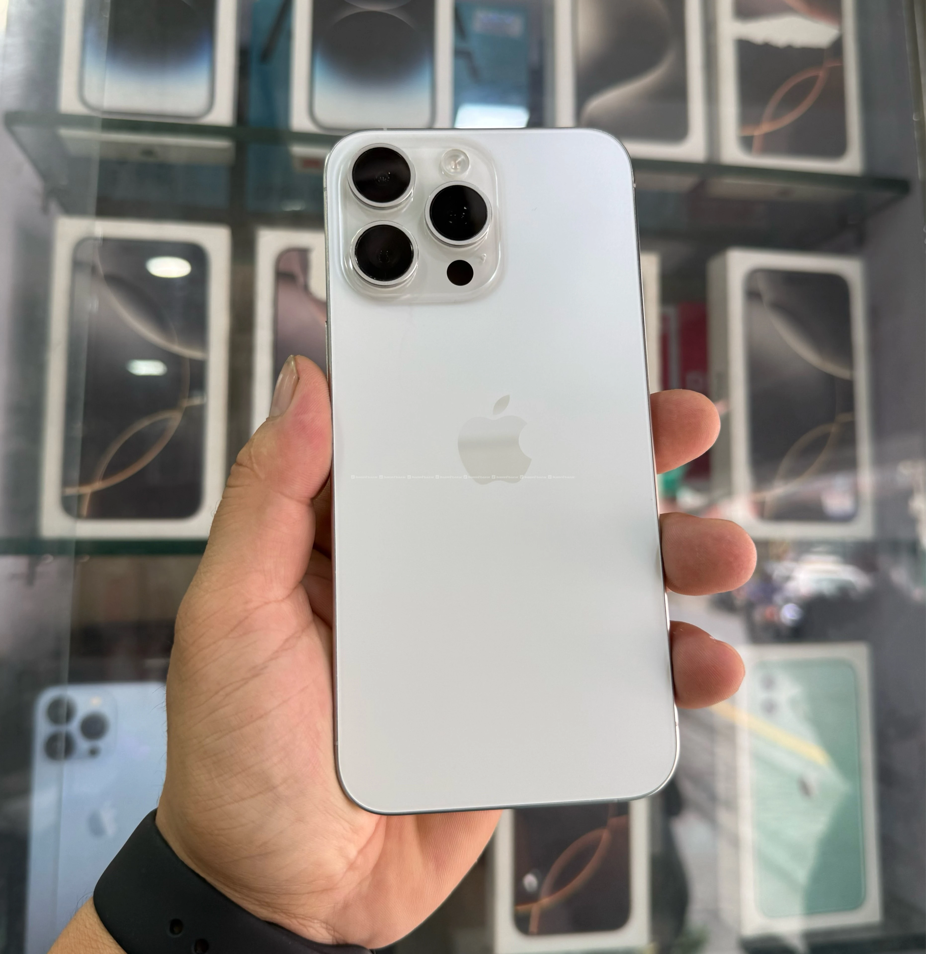 🔥 15 pro max (256 gb battery 🔋 95 % genuine
Sale