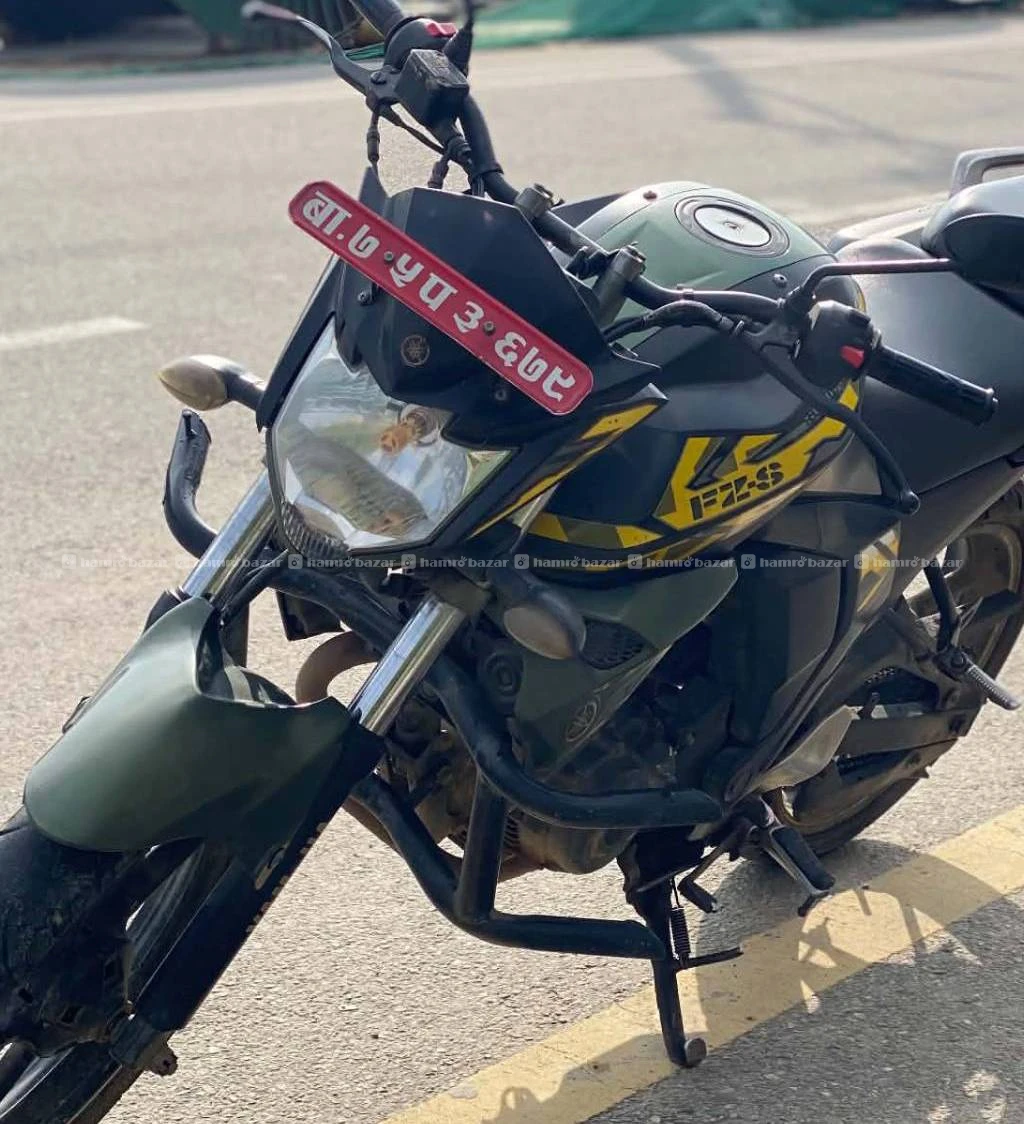 Yamaha fz v2 75lot 2016model super fresh condition