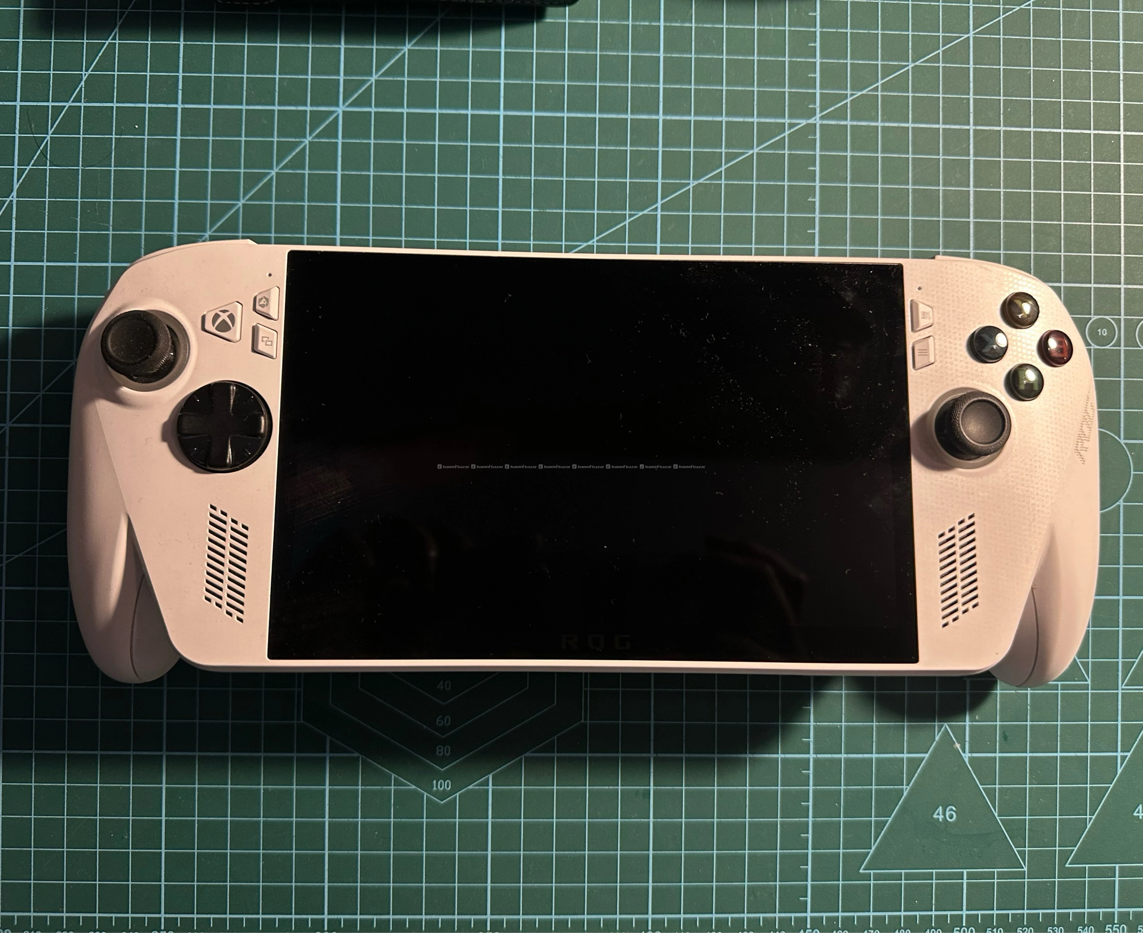 ASUS ROG Xbox Ally with carry case