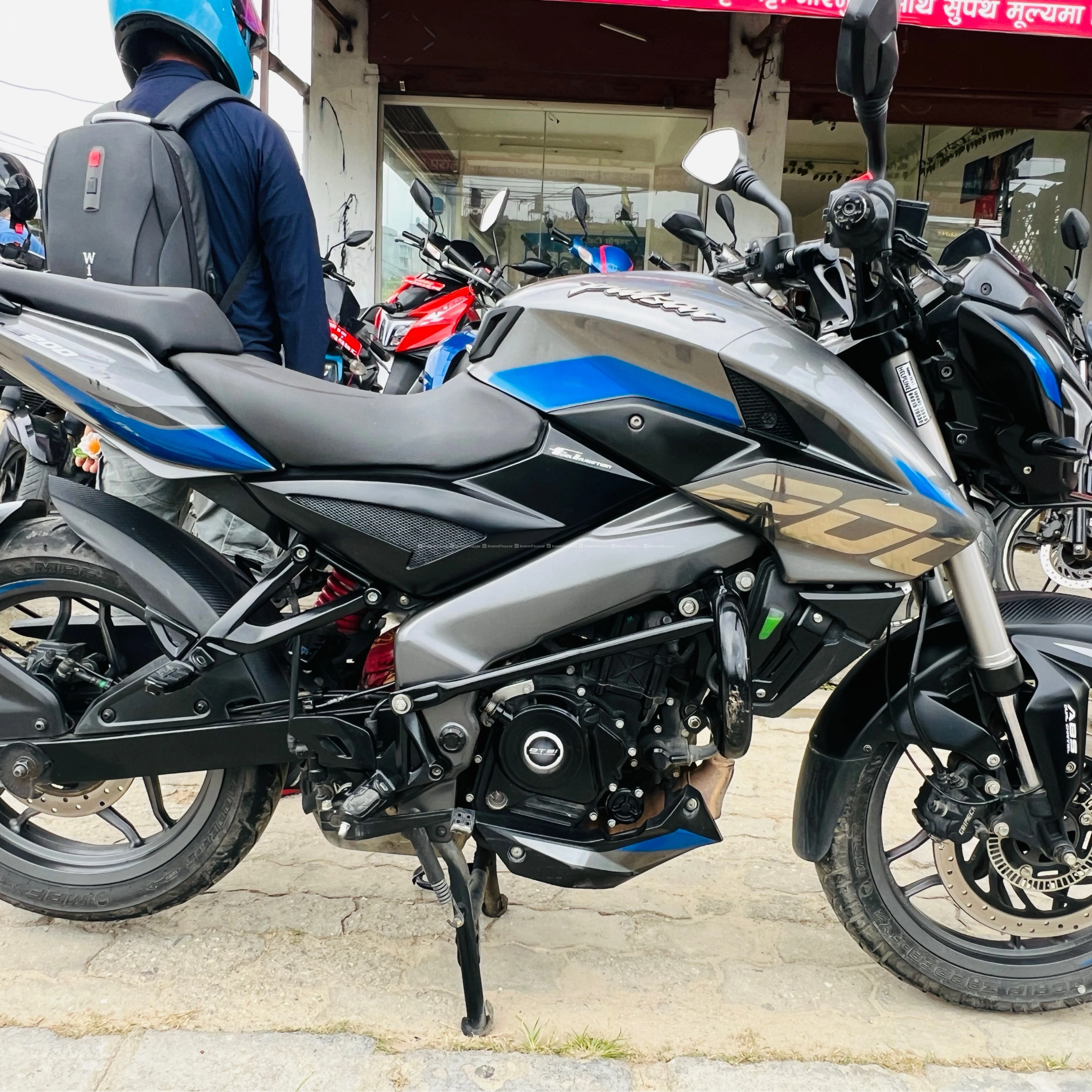 Ns200 like brand new 054 lot fi abs