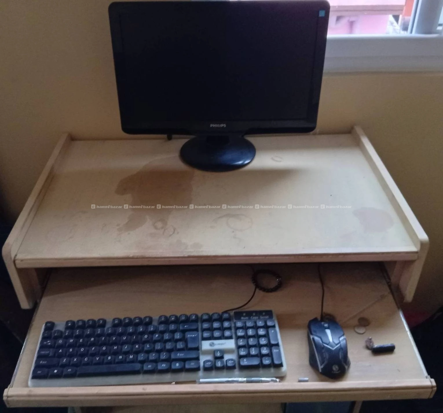 Table + Computer set on Sale!!! 3