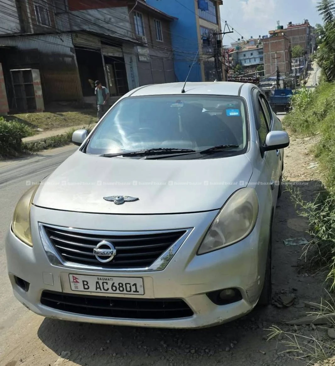 Nissan sunny 2013 model
9818846575 or 9768397661 2