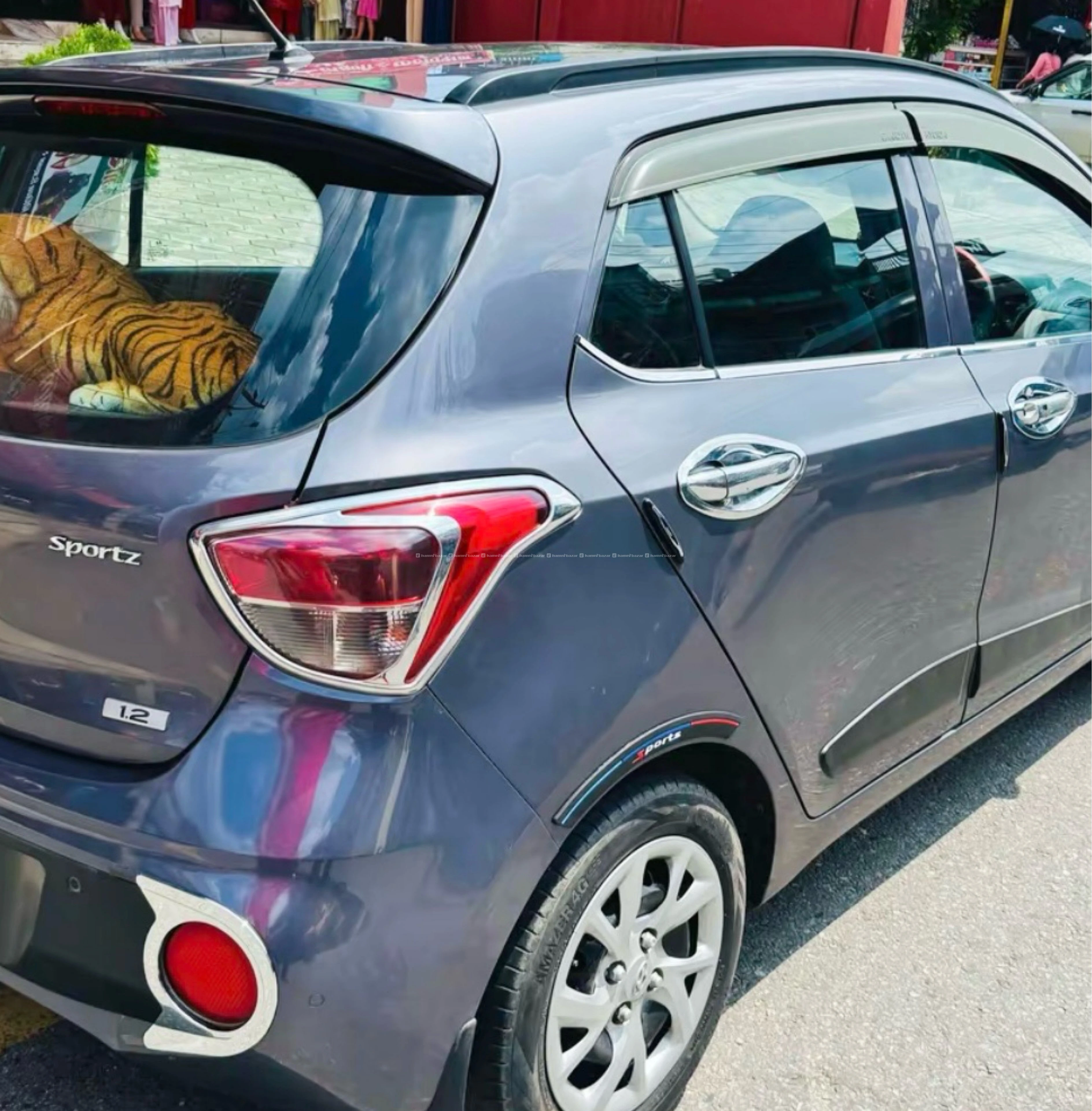 Hyundai i10 sportz-2018-(fix prize) 4