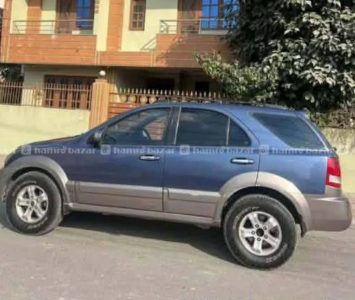 Kia Sorento 2003 model 3