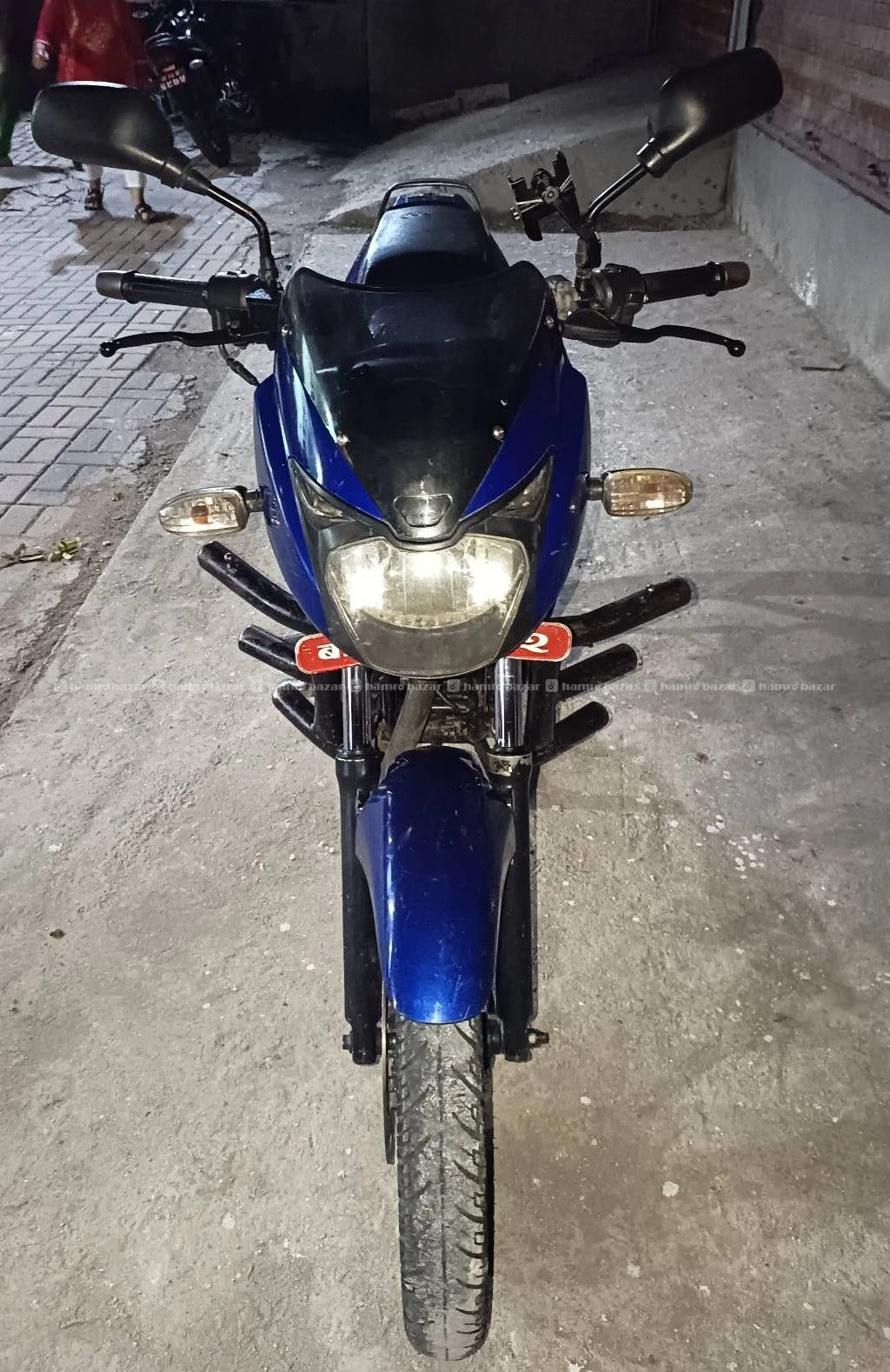 Pulsar 150 4