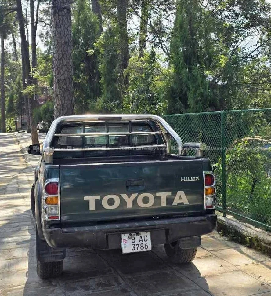 Hilux 2009 model
9818846575 or 9768397661 2