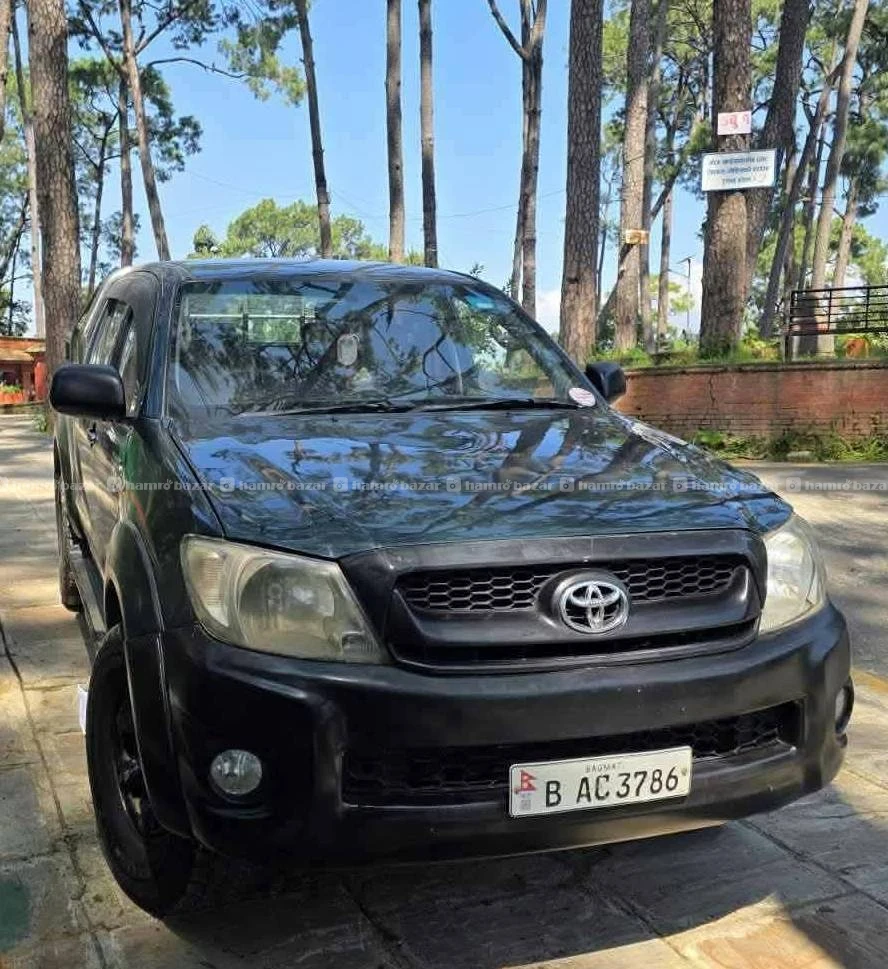 Hilux 2009 model
9818846575 or 9768397661 2