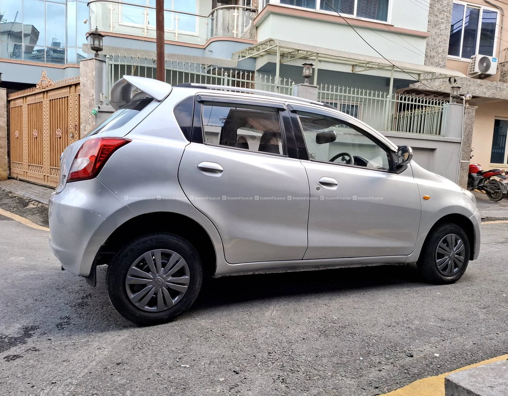 Single hand Datsun Go 2014 model 5