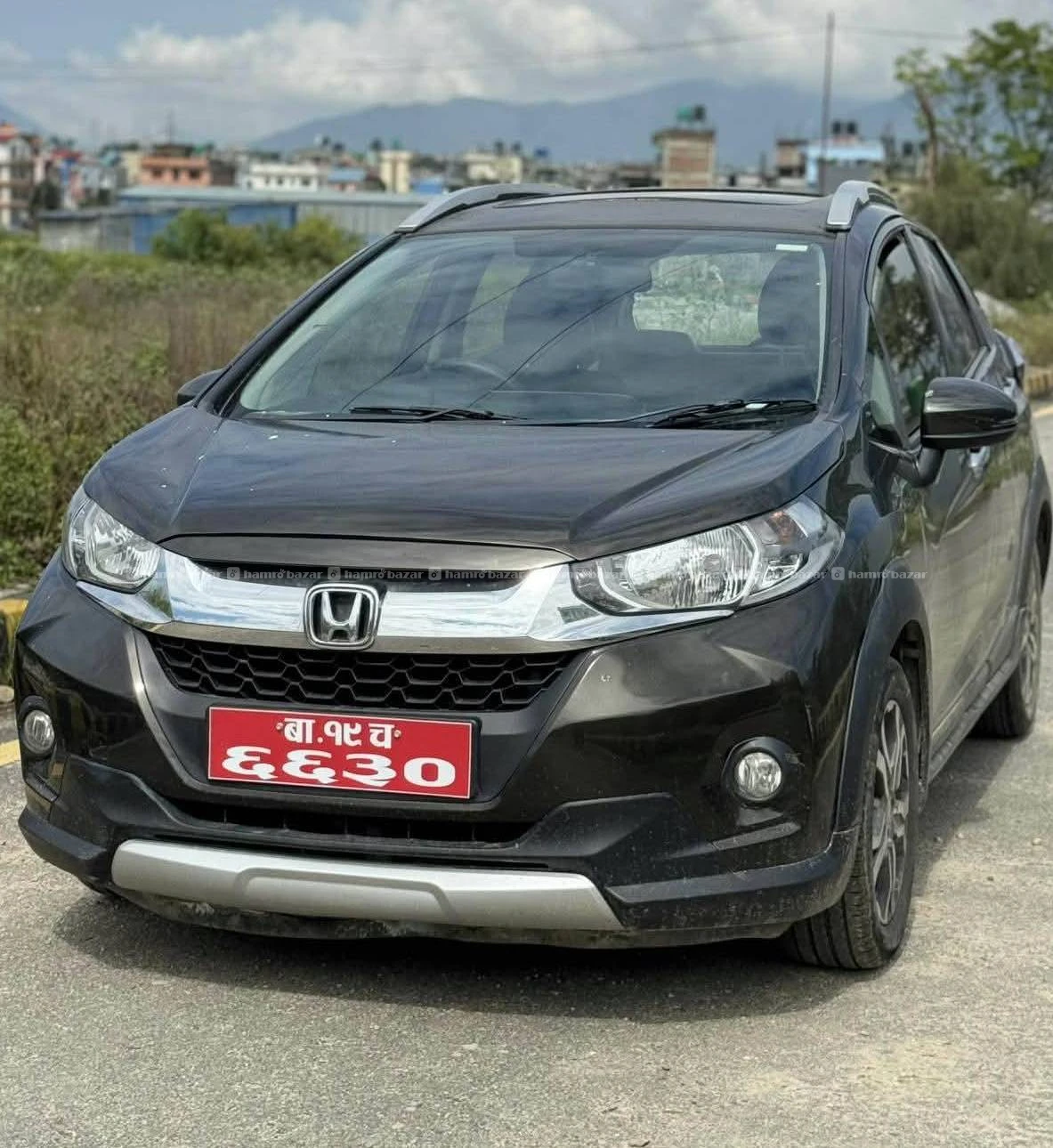 Honda WRV 2018 model 
Single hand 
9818846575