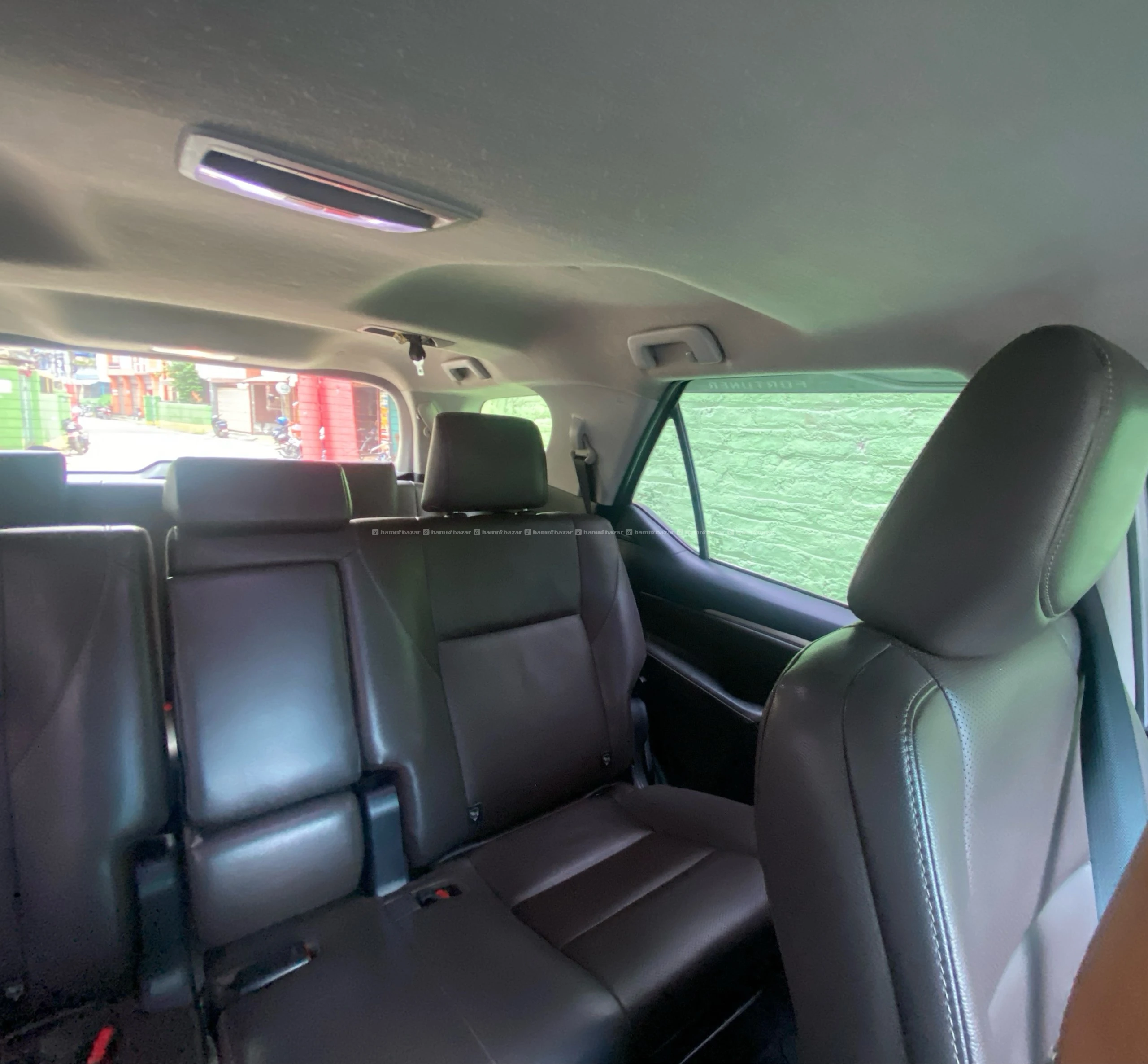 Toyota Fortuner 2020 4