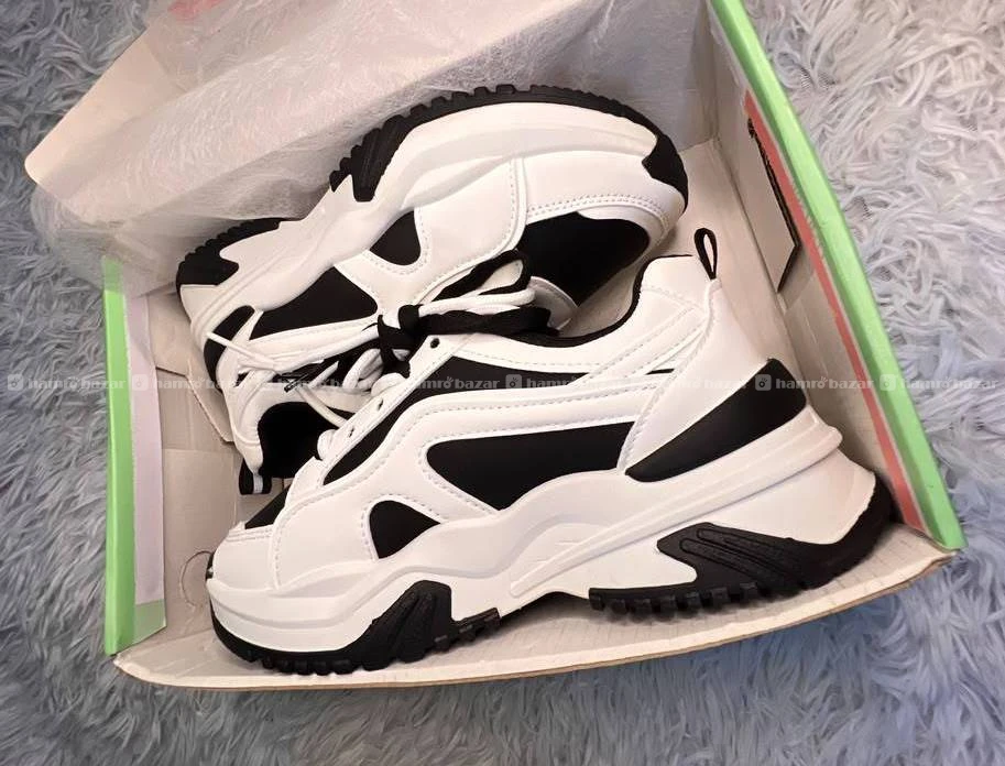 ShoeFever Ladies Sneakers – Premium Style 6