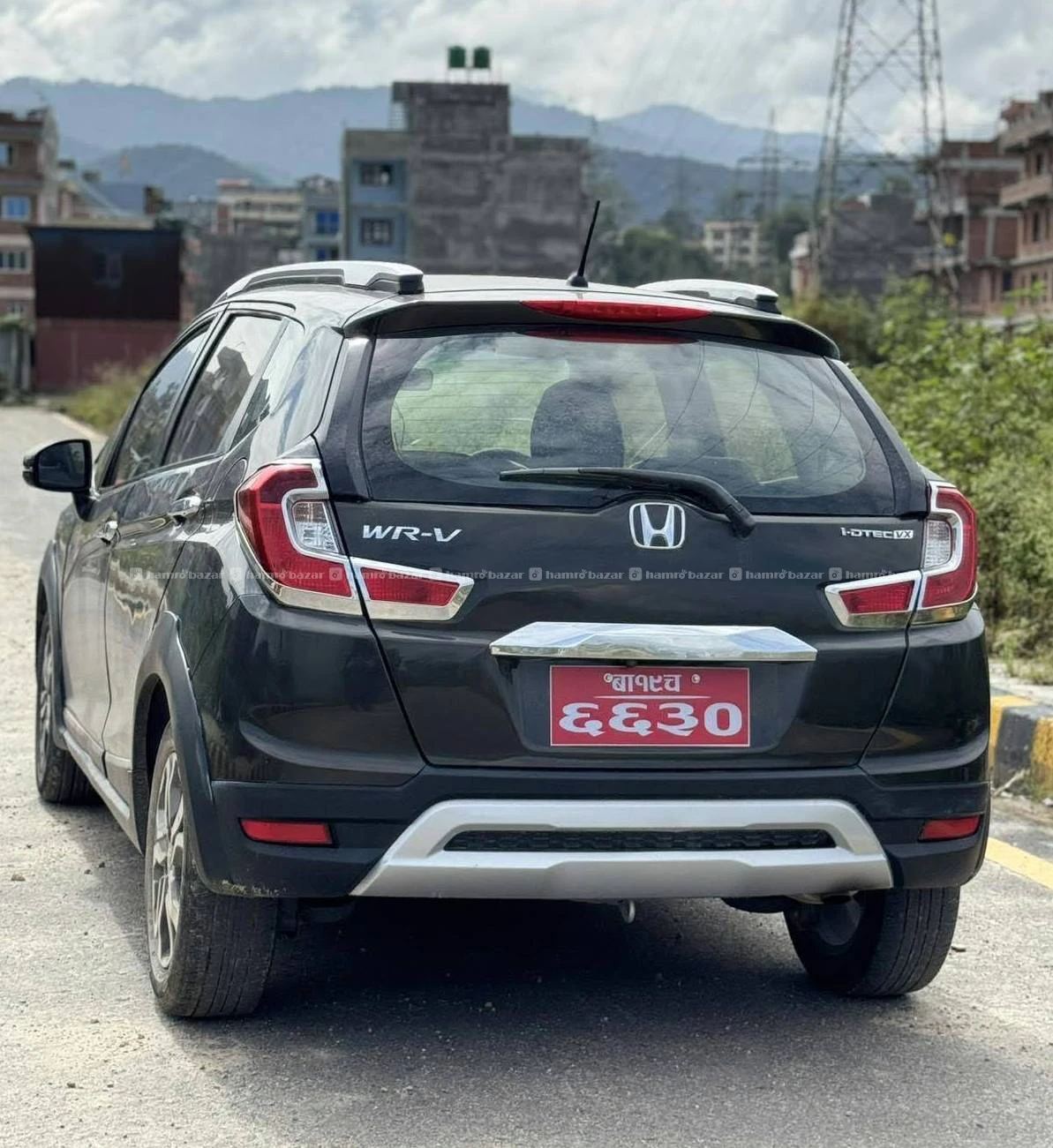 Honda WRV 2018 model
Single hand
9818846575 2