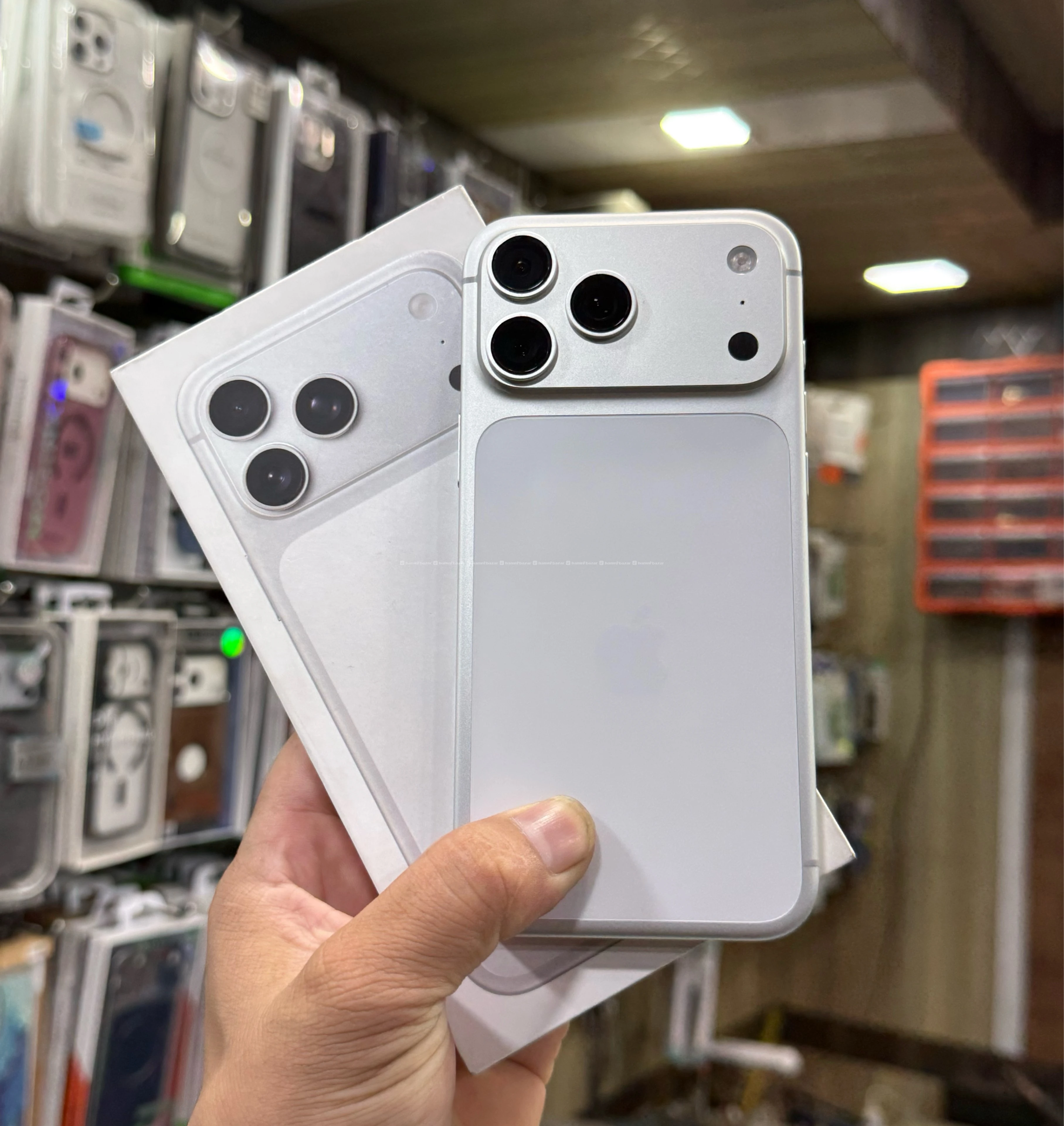 🔥 17 pro max (256 gb silver  battery🔋 96 % sale