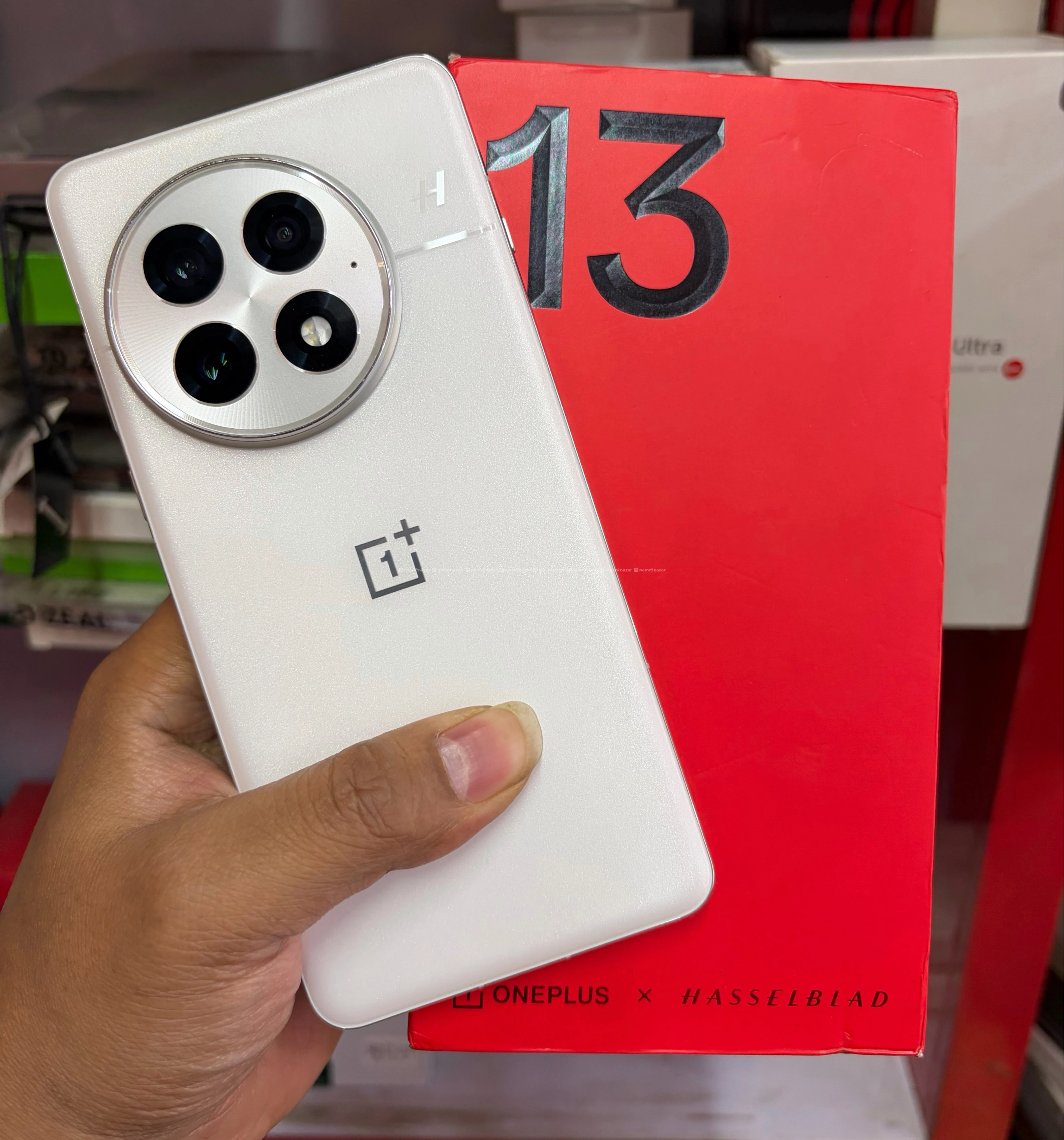 Oneplus 13 16GB+512GB with IMEI matching box charg