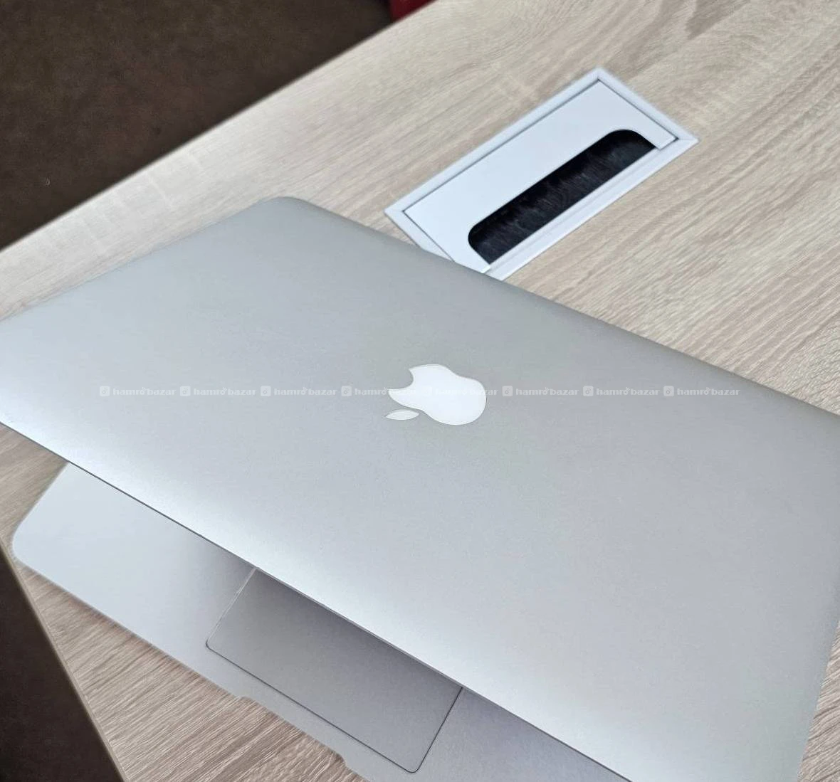 Mackbook air
i5procresser 2