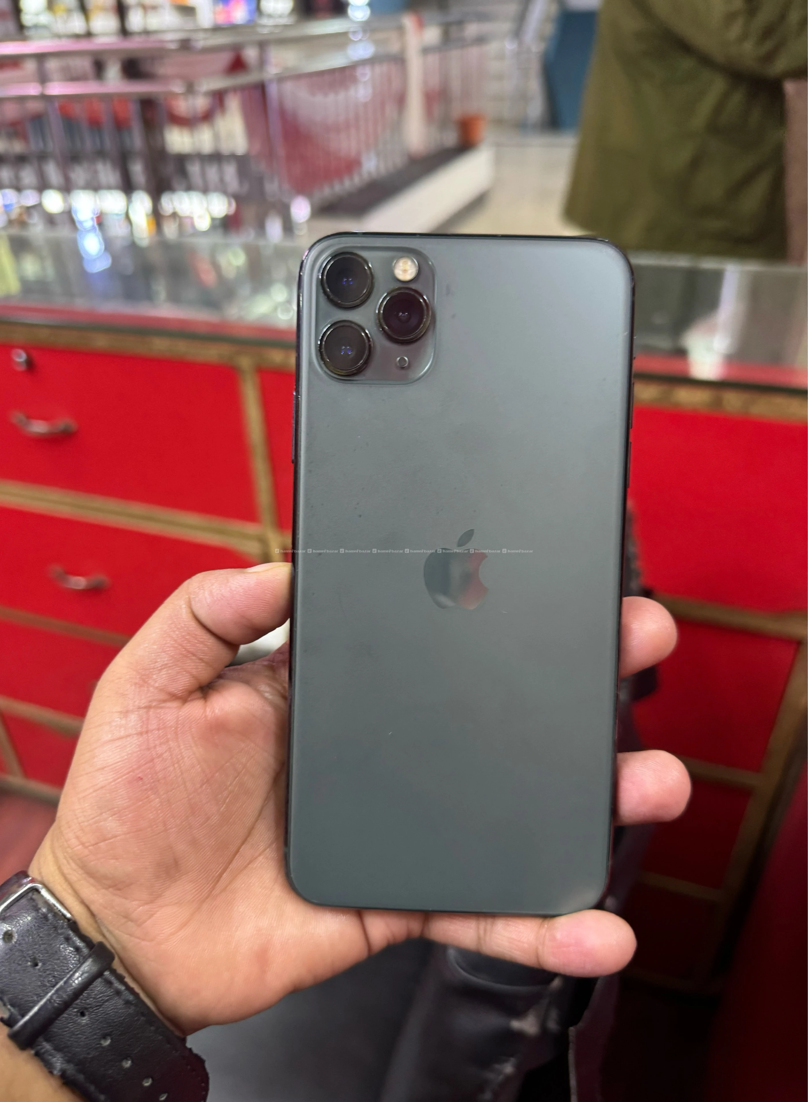 Iphone 11 pro max 256gb good condition