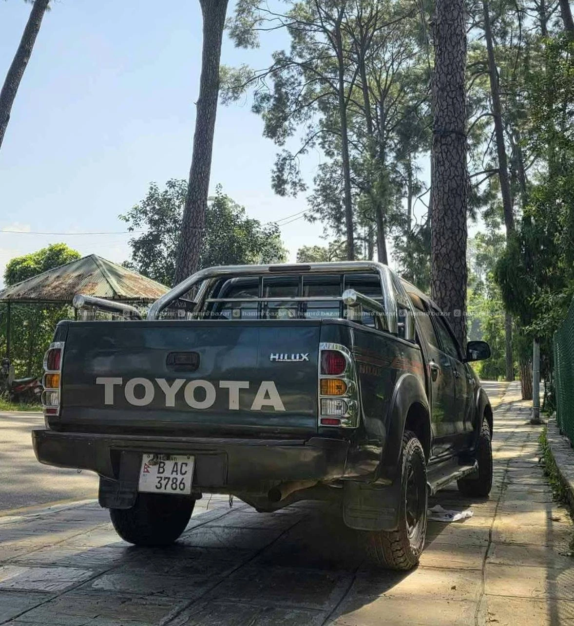 Toyota Hilux 2009 model 
9818846575 or 9768397661