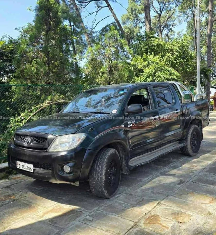 Toyota Hilux 2009 model
9818846575 or 9768397661 2