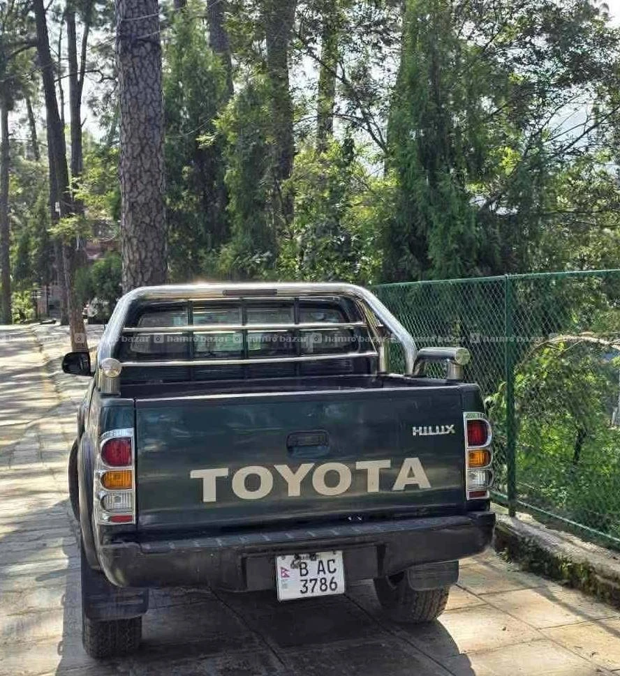 Toyota Hilux 2009 model
9818846575 or 9768397661 3