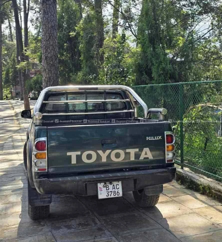 Toyota Hilux 2009 model
9818846575 or 9768397661