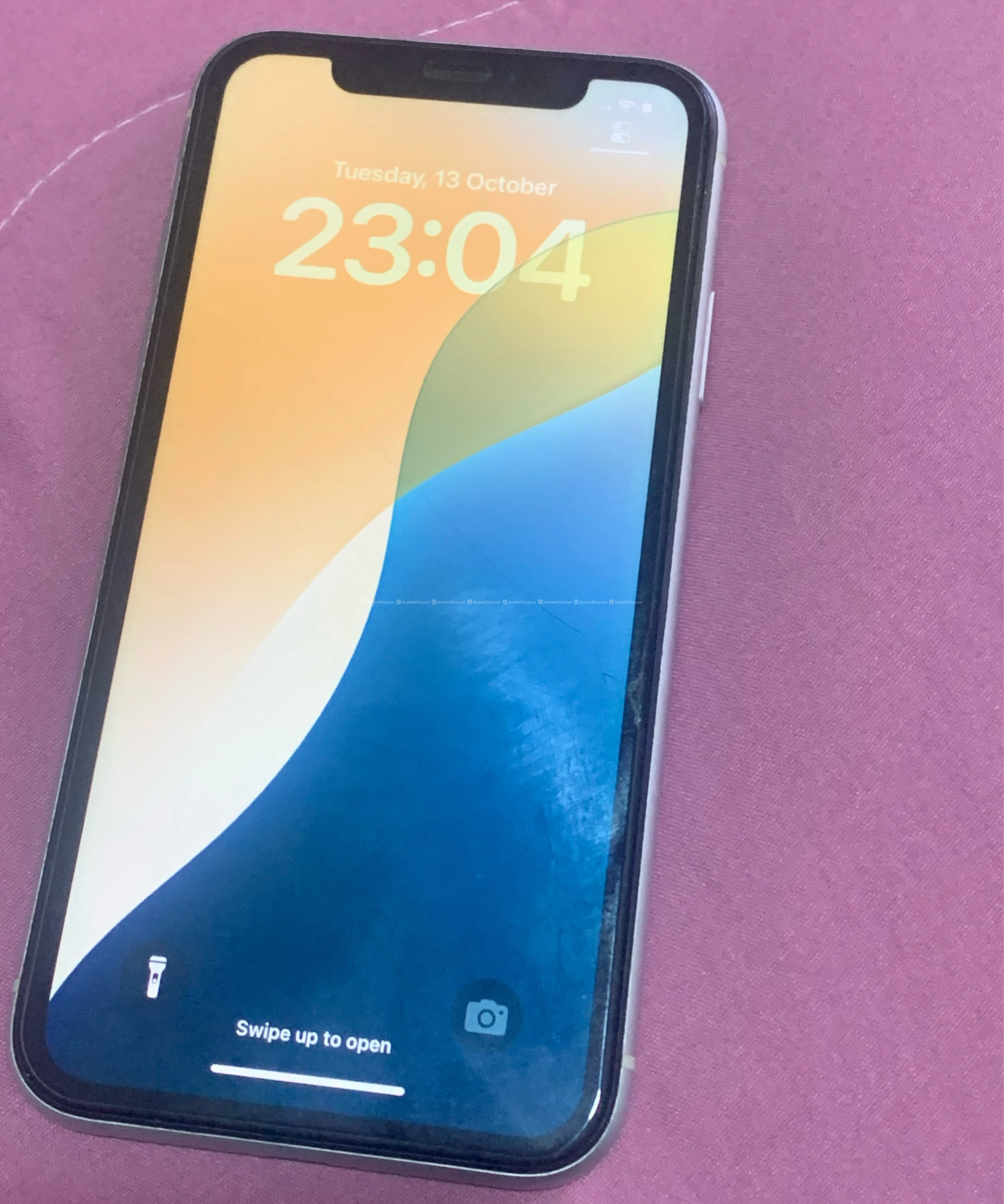 iPhone XR 3