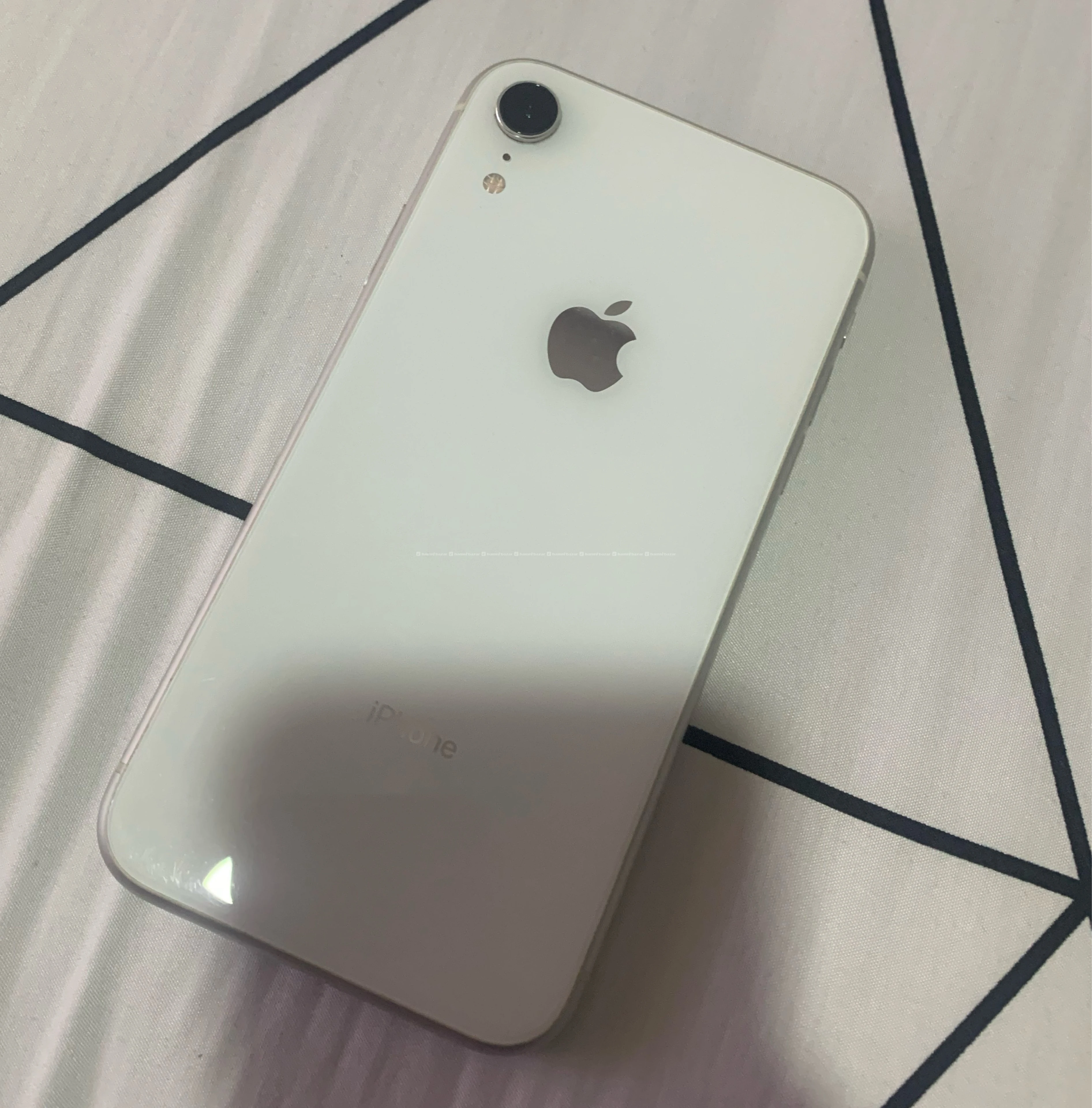 iPhone XR