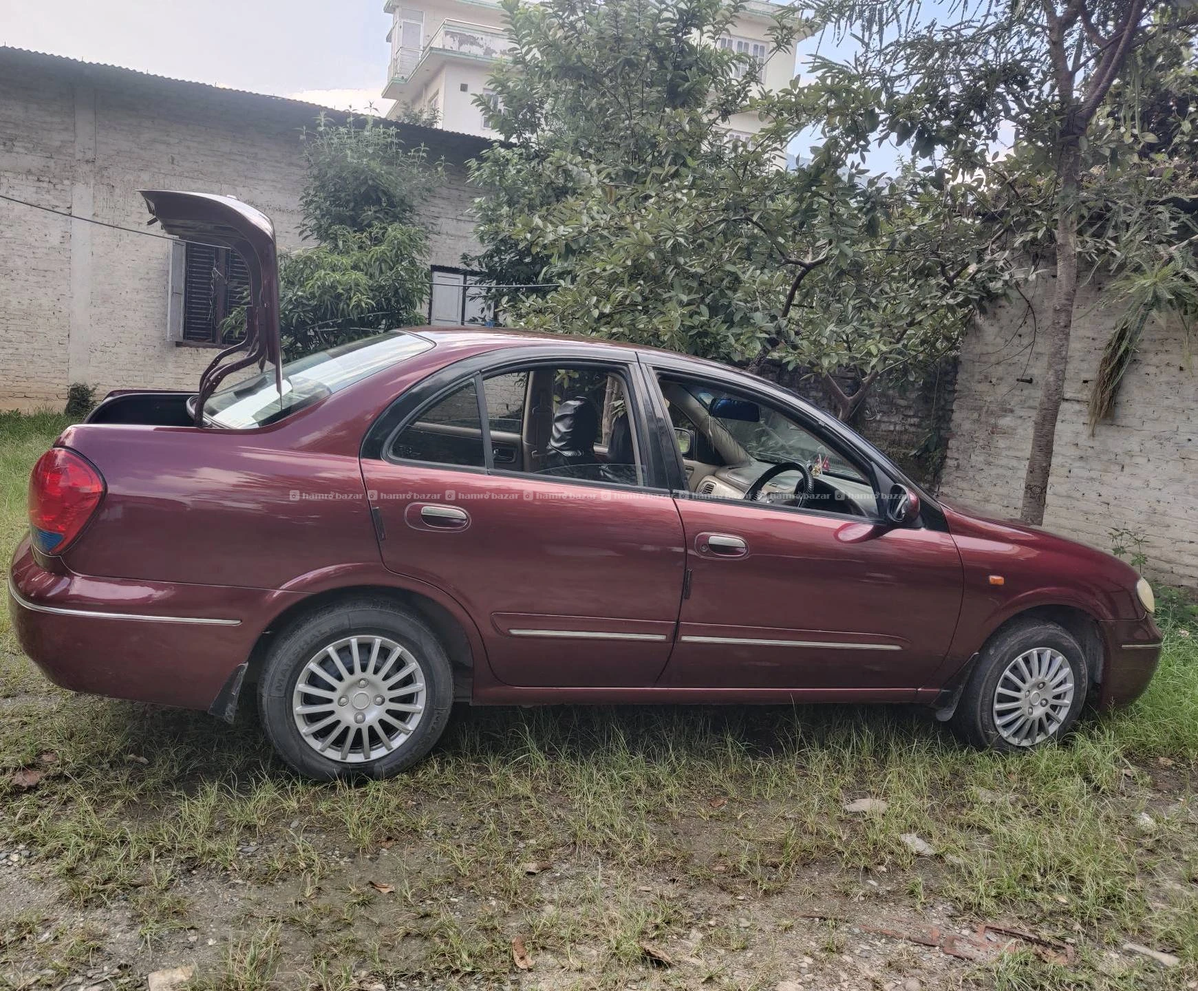 Nissan super salon 5