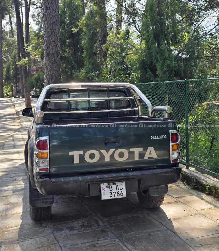 Hilux 2009 model
