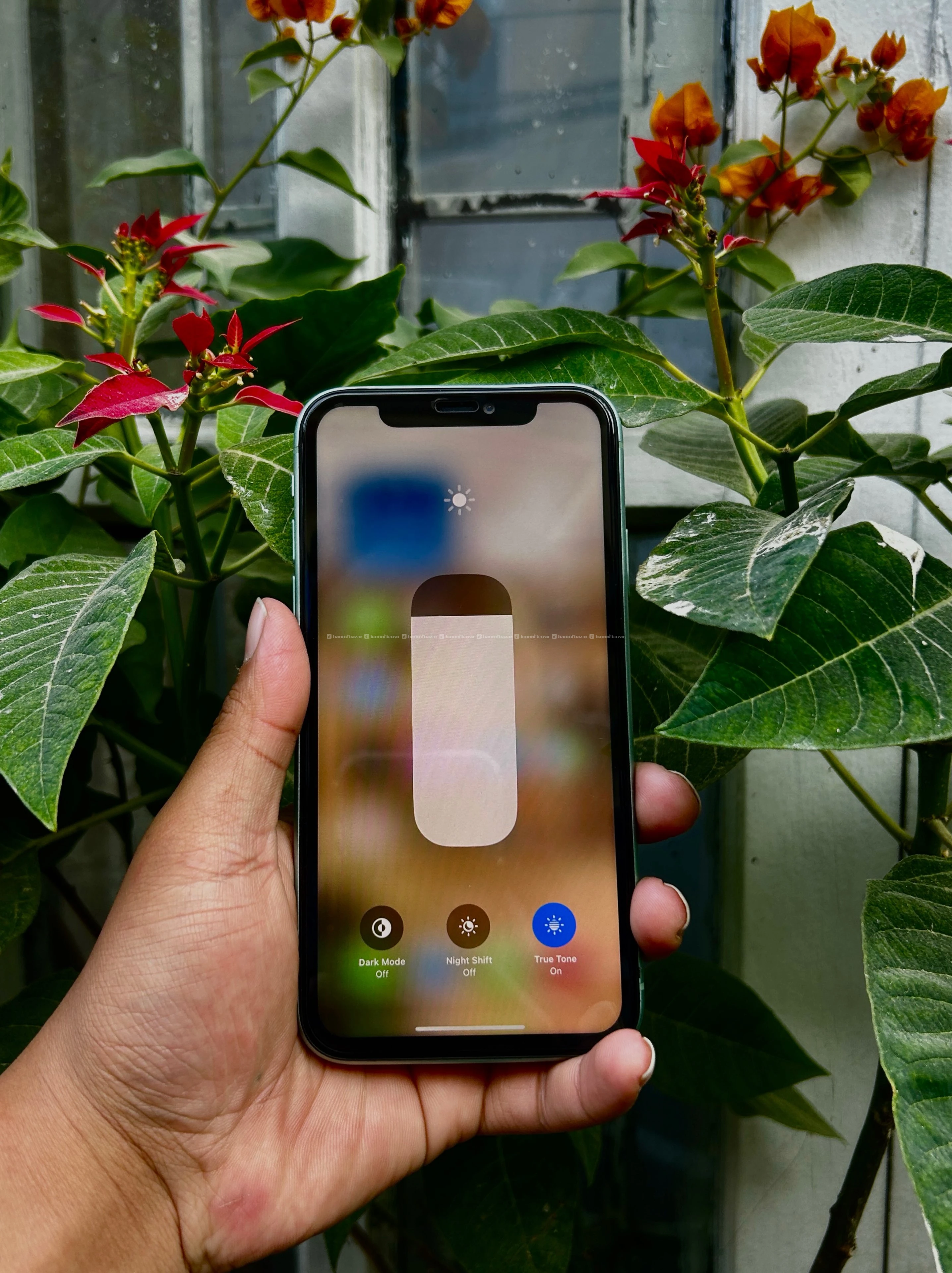 iPhone 11 128 storage 4