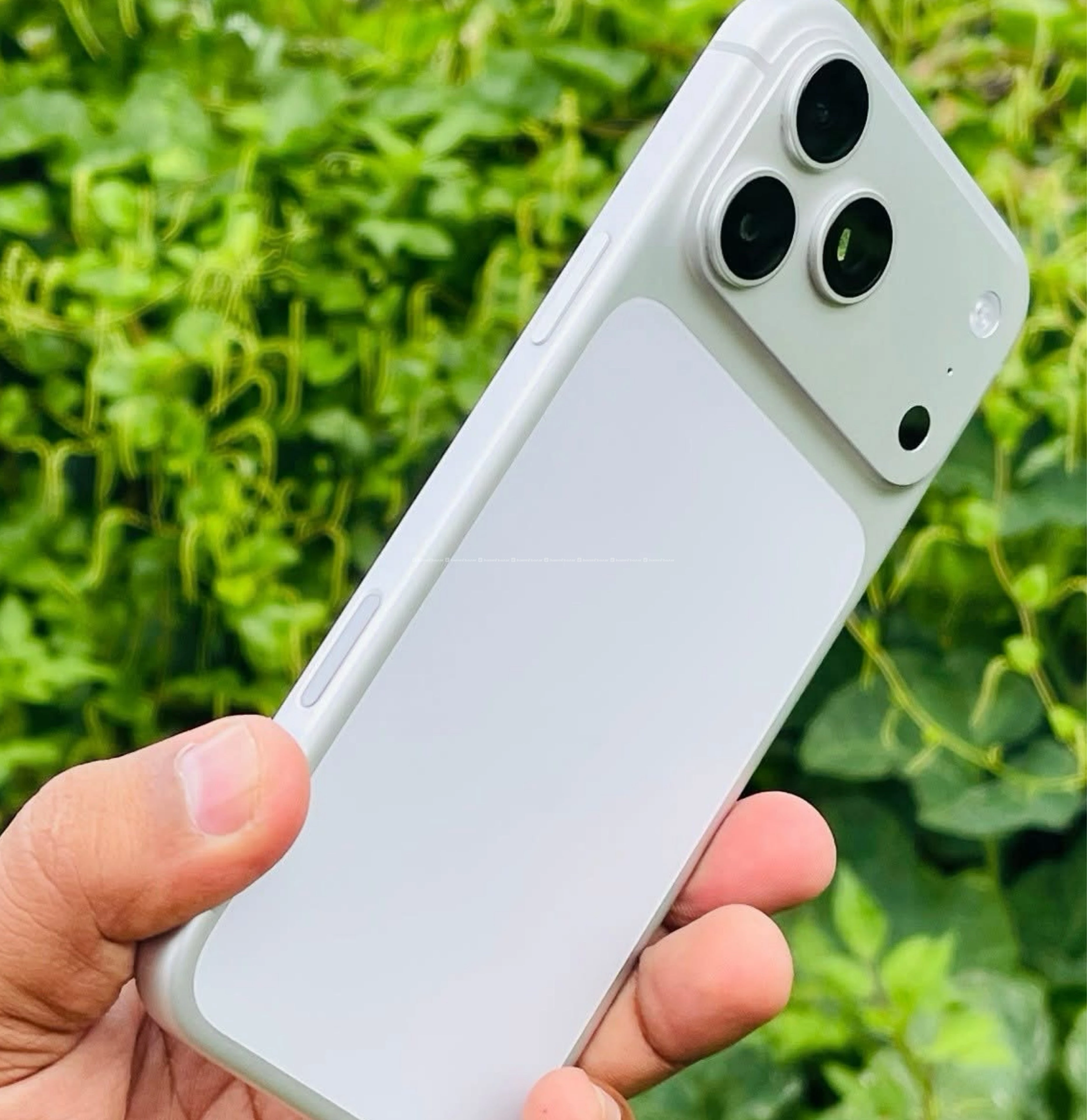 Iphone 17 pro only 512gb battery health 100 2
