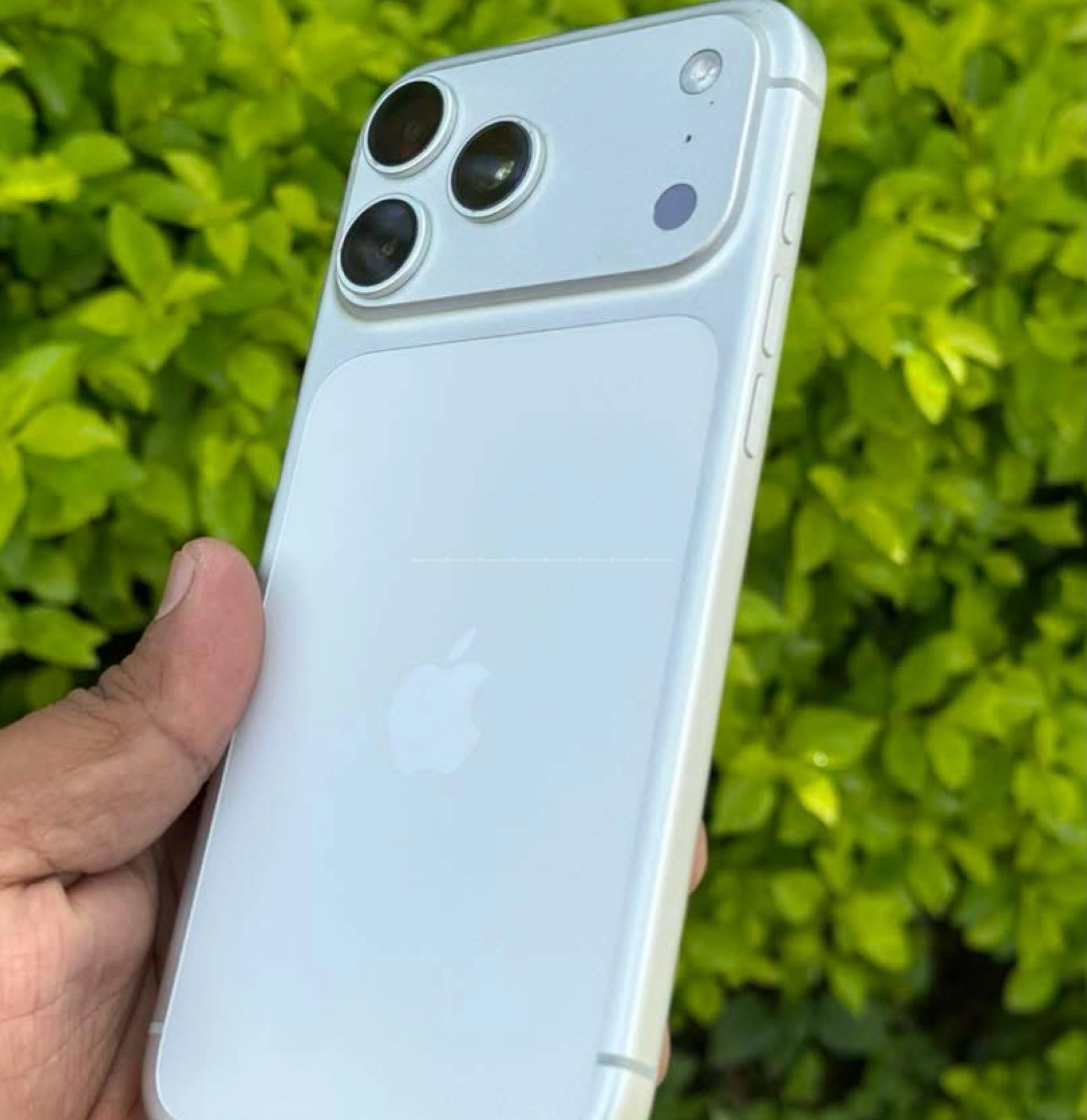 Iphone 17 pro only 512gb battery health 100 3