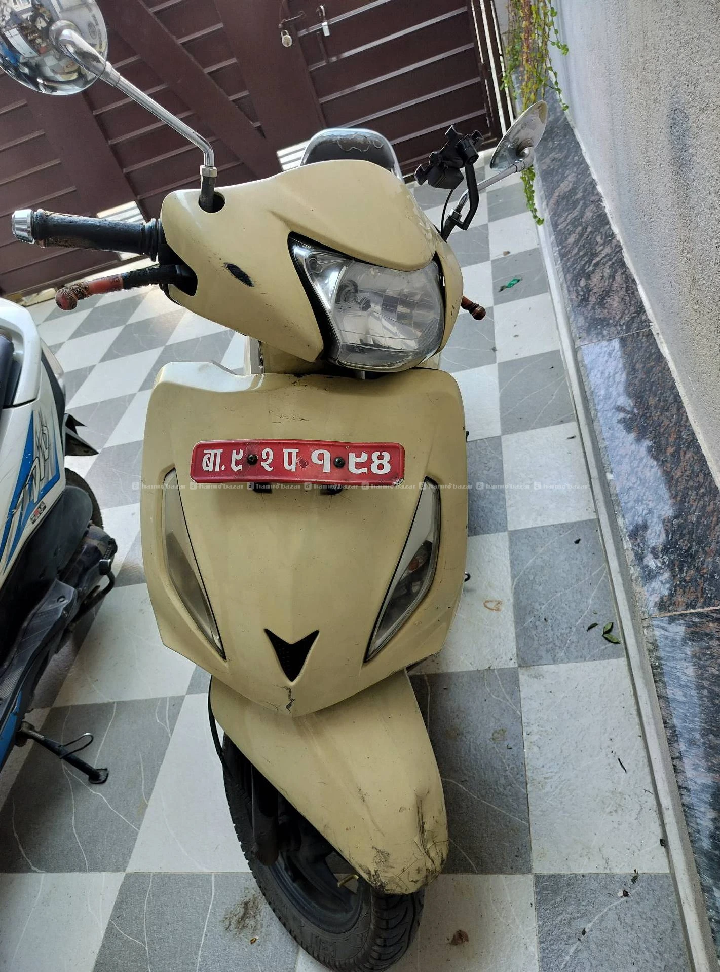 TvsJupiterscooterfor sale totally fresh condition 2