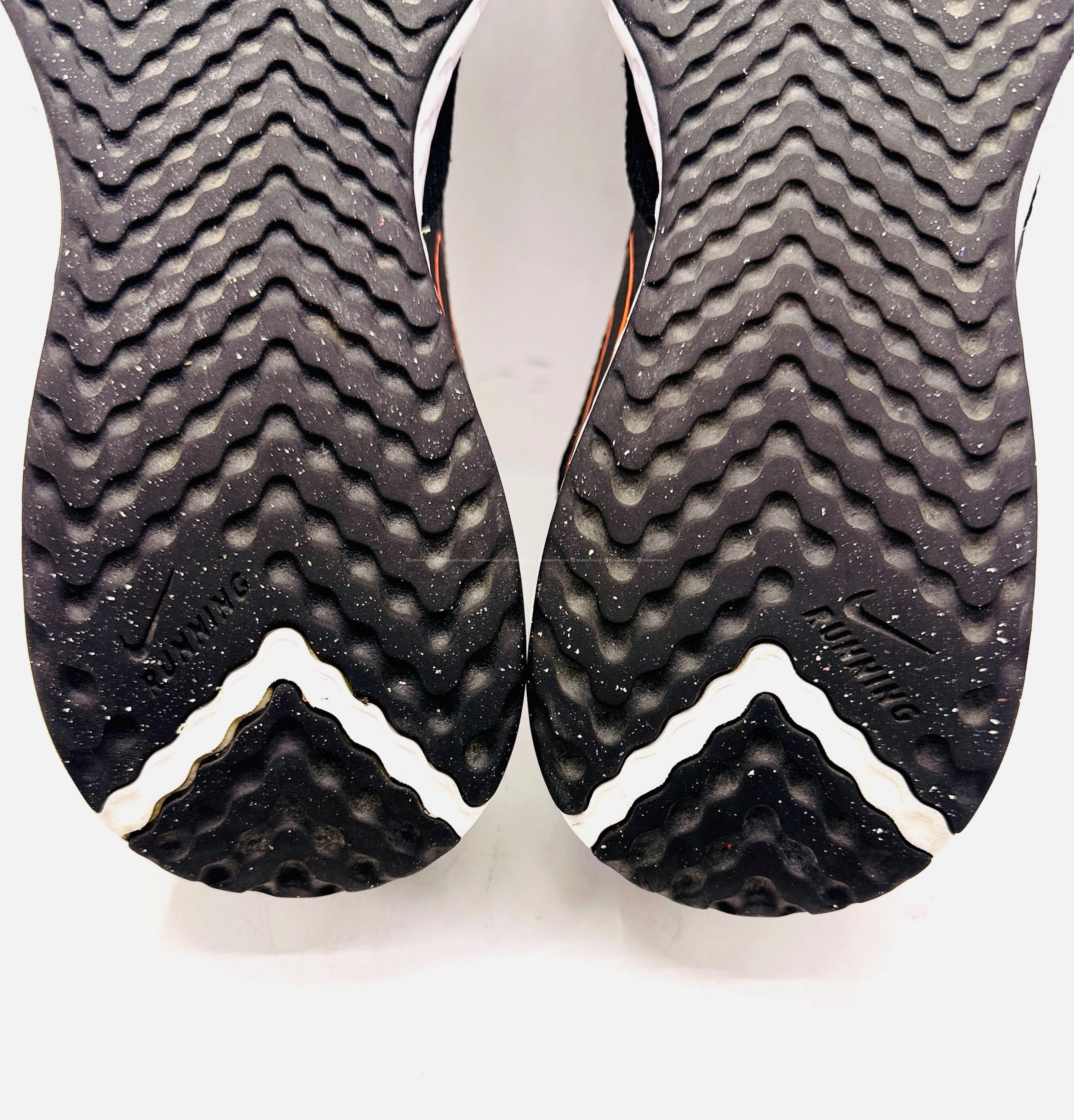 NIKE MENS TEXTILE REVOLUTION 5 RUNNING SHOES 6
