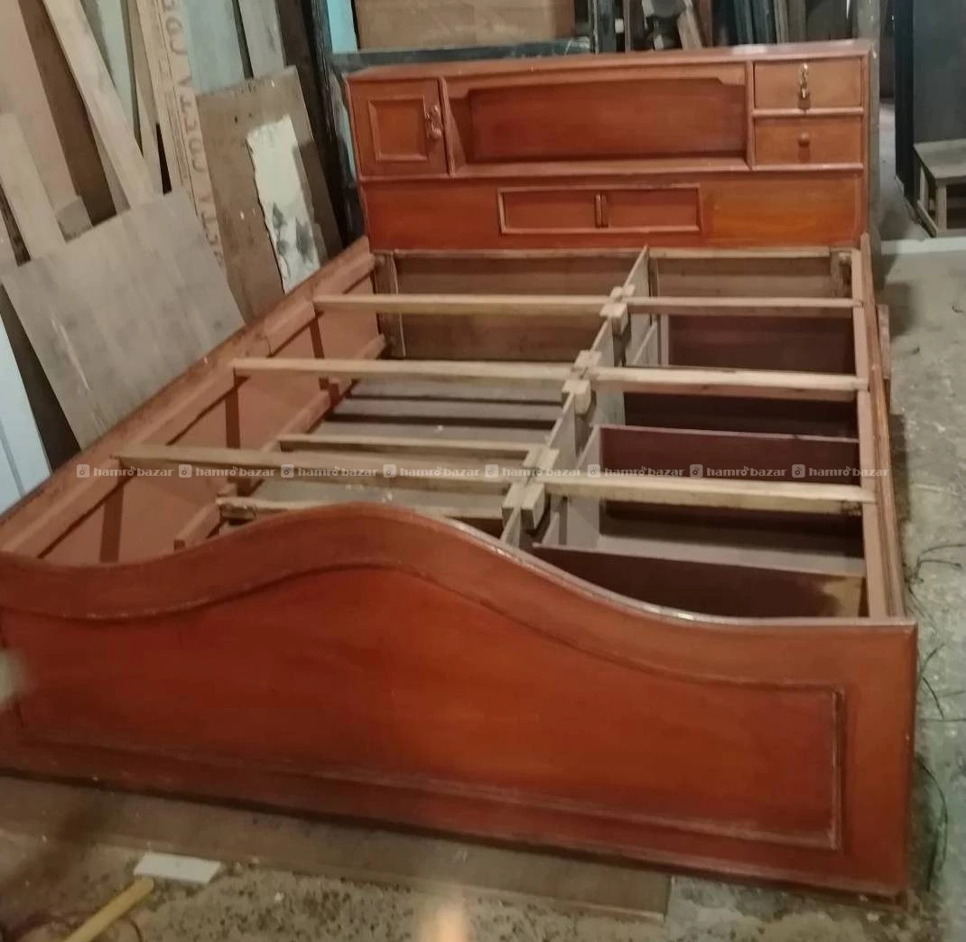 Box bed 5×6.5
📞:9804260998
Location: Maitidevi