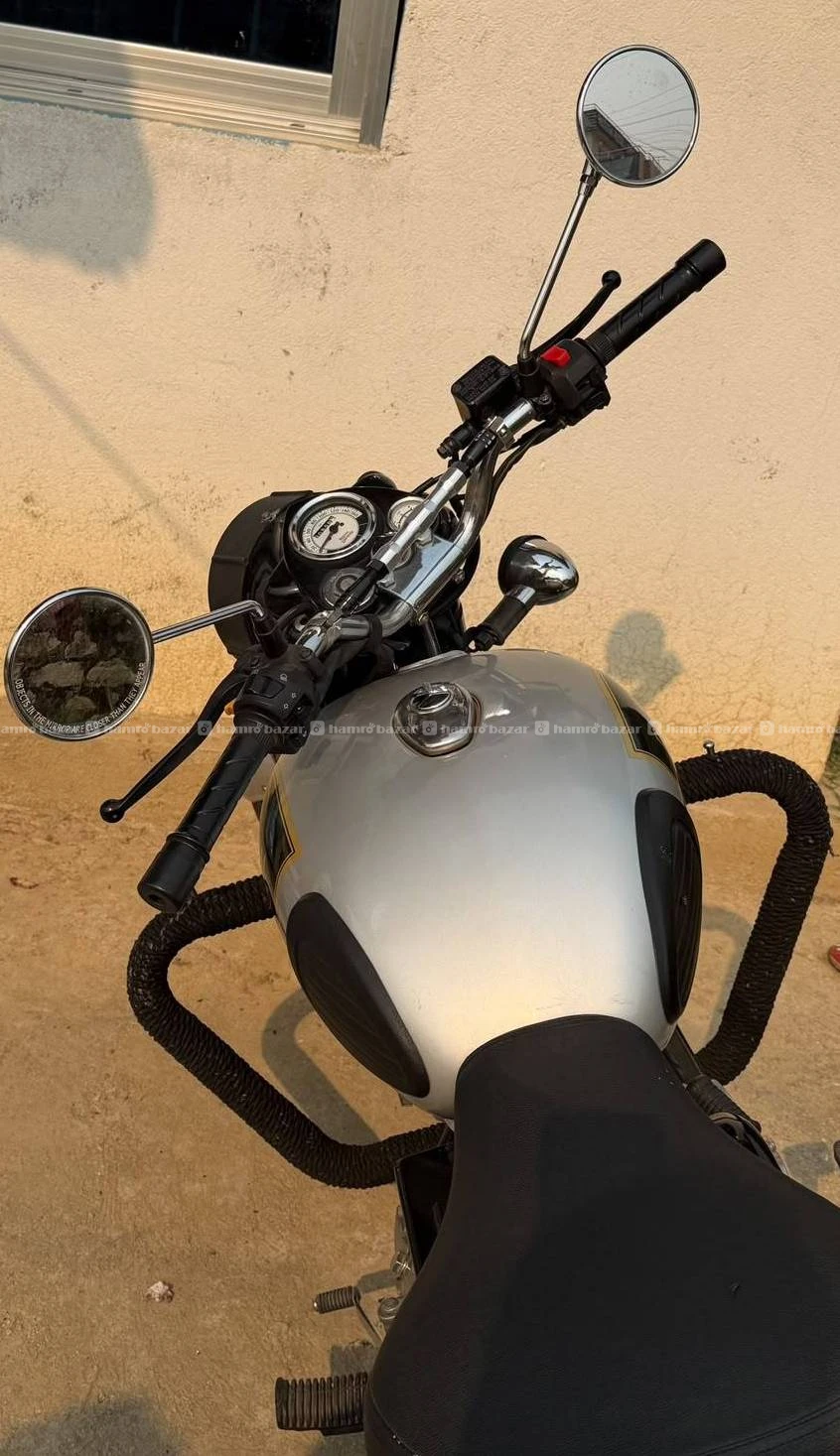 Classic royal Enfield 17 lot 4