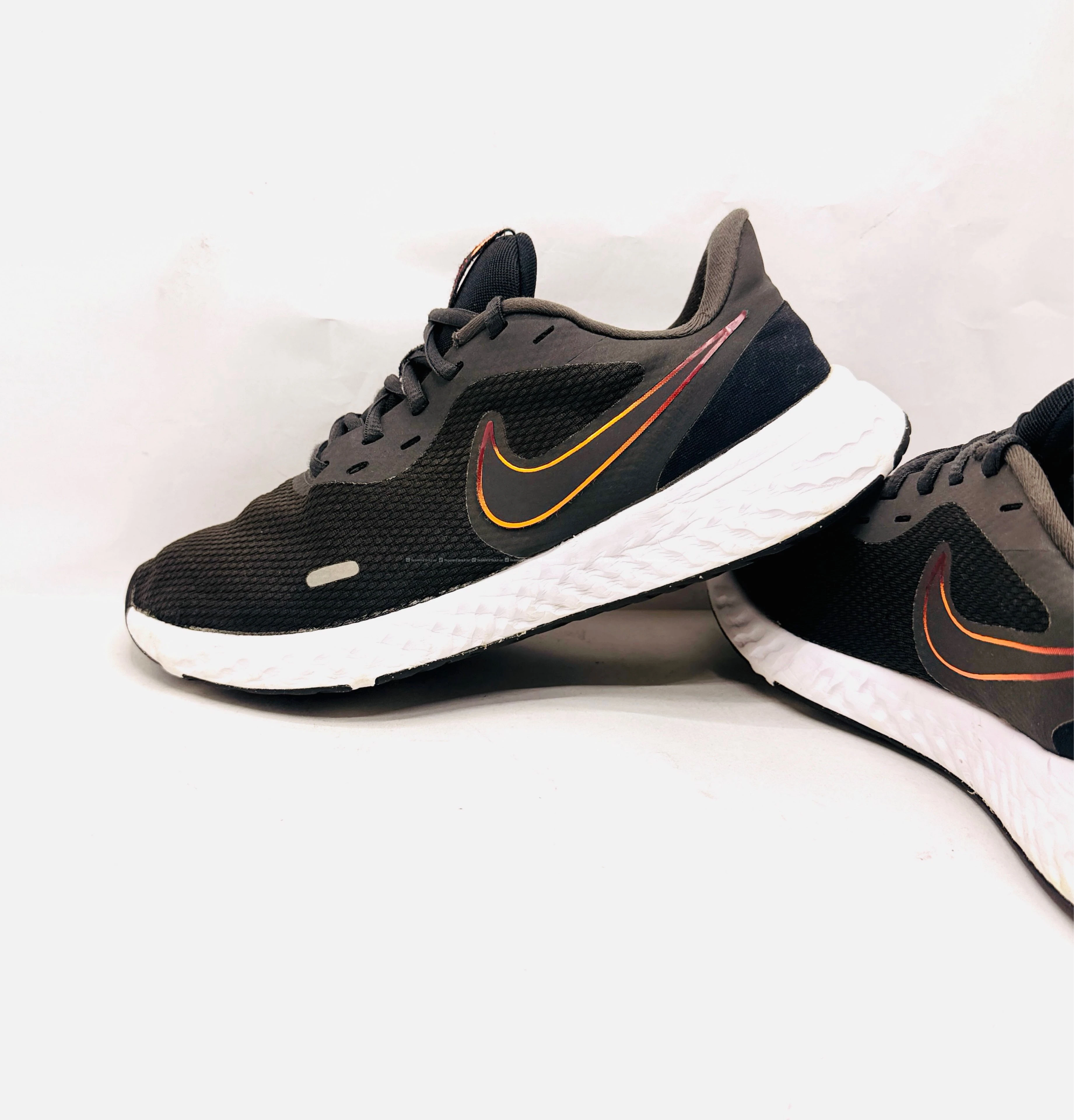 NIKE MENS TEXTILE REVOLUTION 5 RUNNING SHOES 2