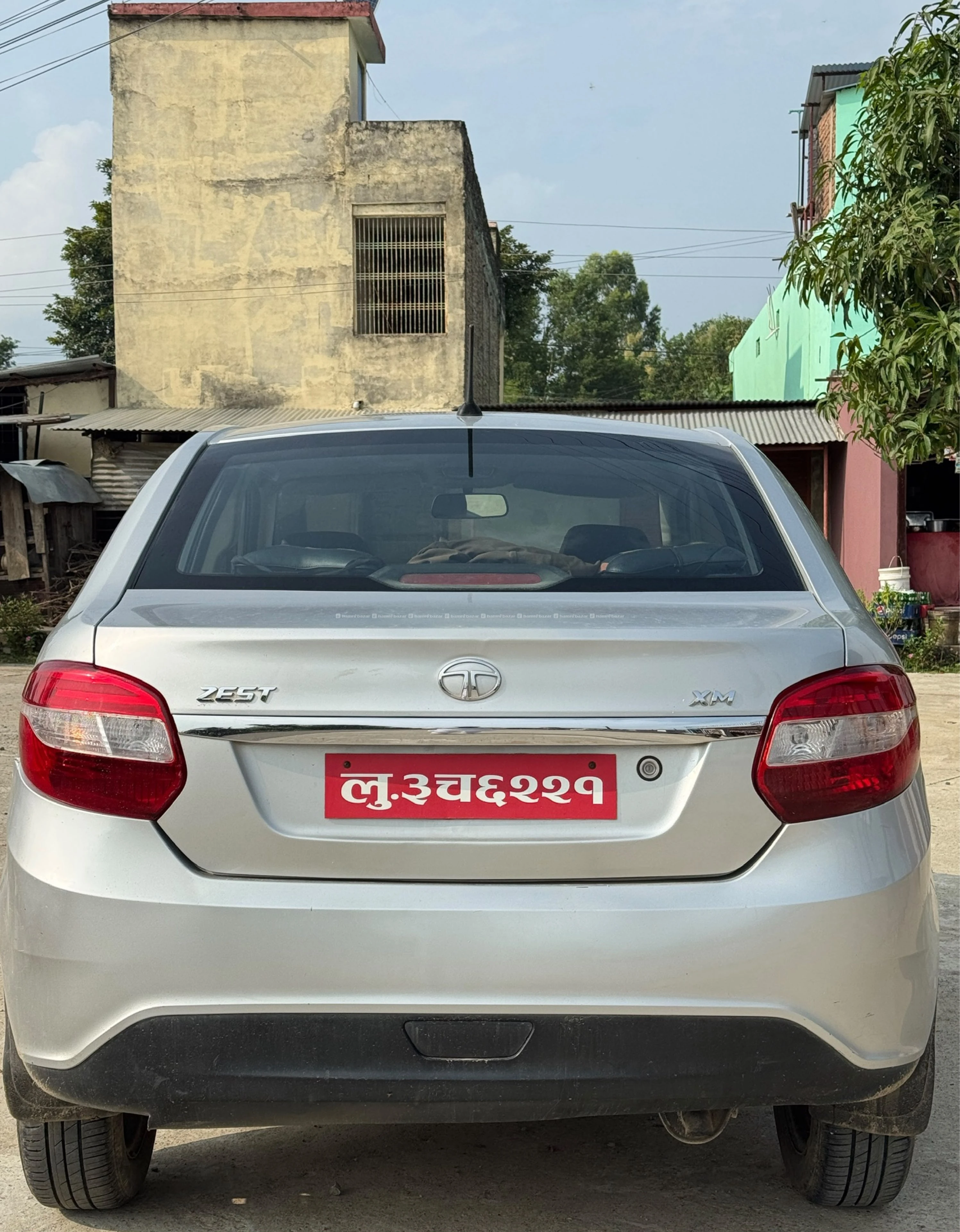 TATA ZEST XM (Diesel) 4