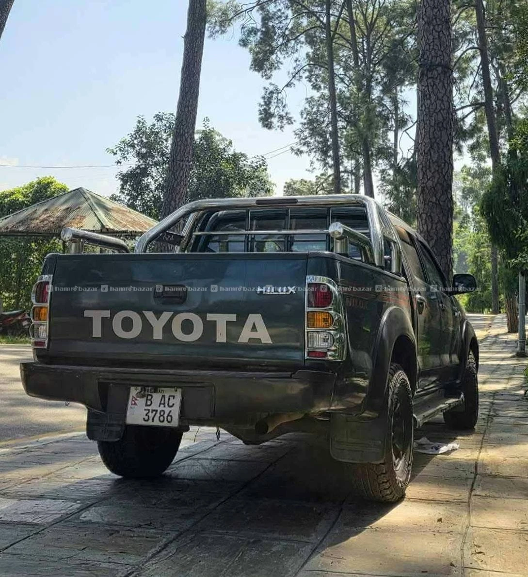 Toyota Hilux 2009 model
9818846575 or 9768397661