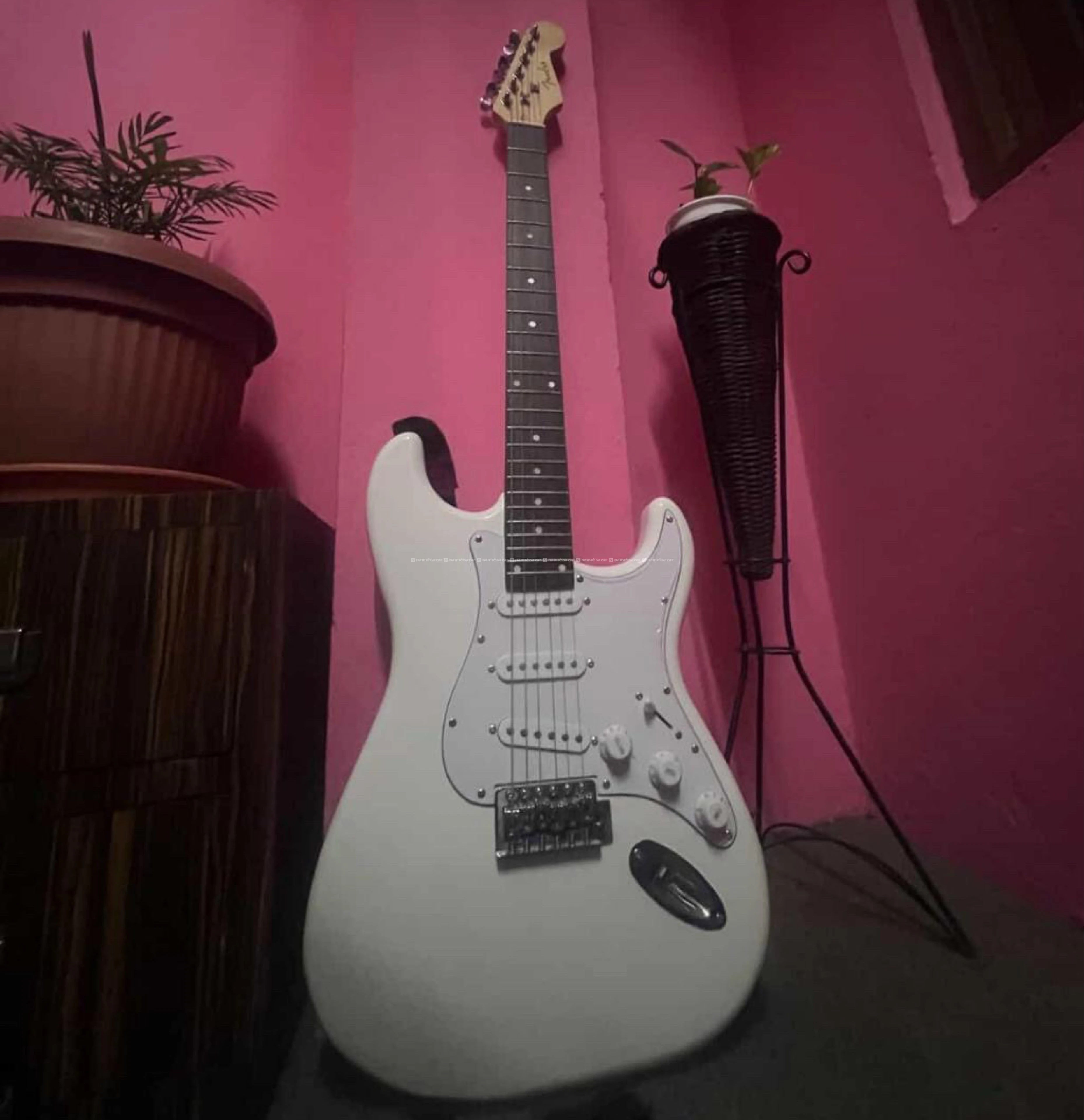 Stratocaster-style electric guitar(Fender Copy)