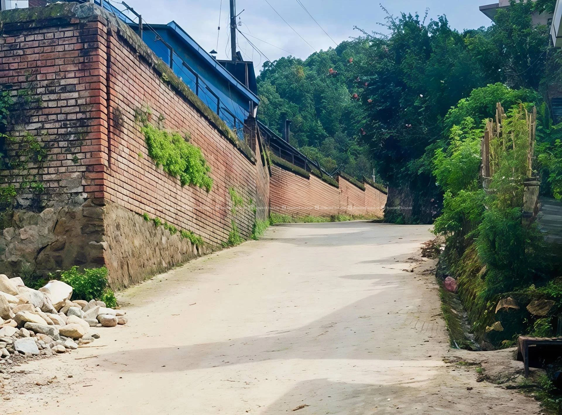LAND ON SALE AT CHAPAGAUN 5