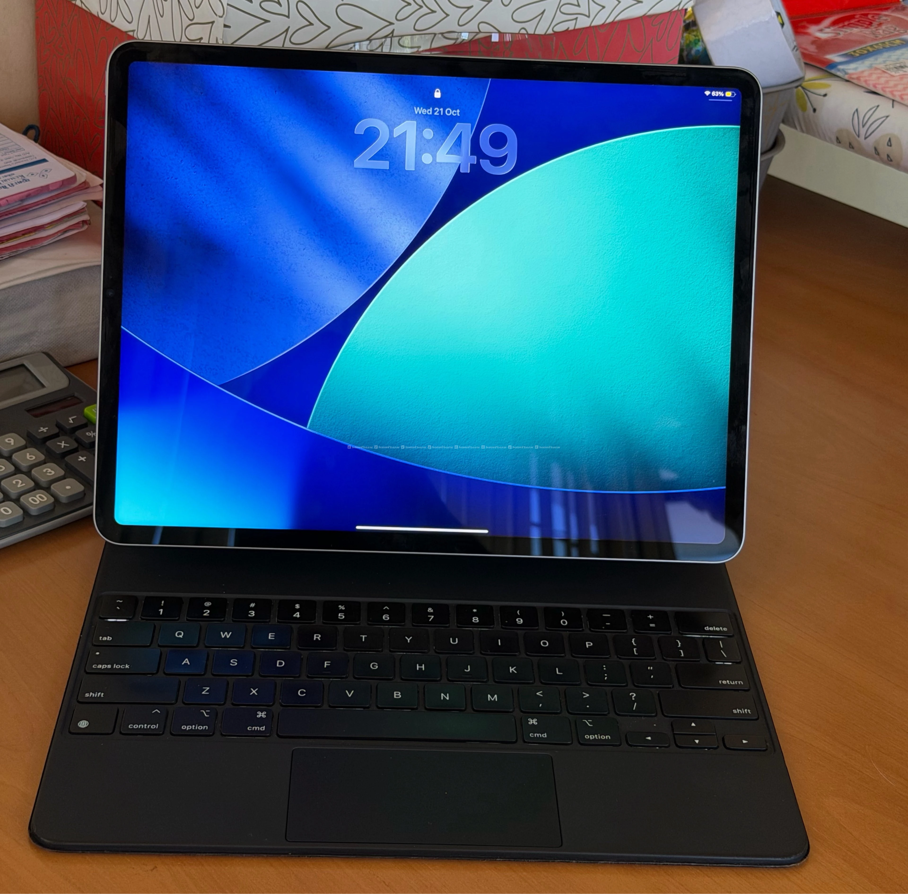 Apple Ipad Pro M2 12.9 with magic keyboard