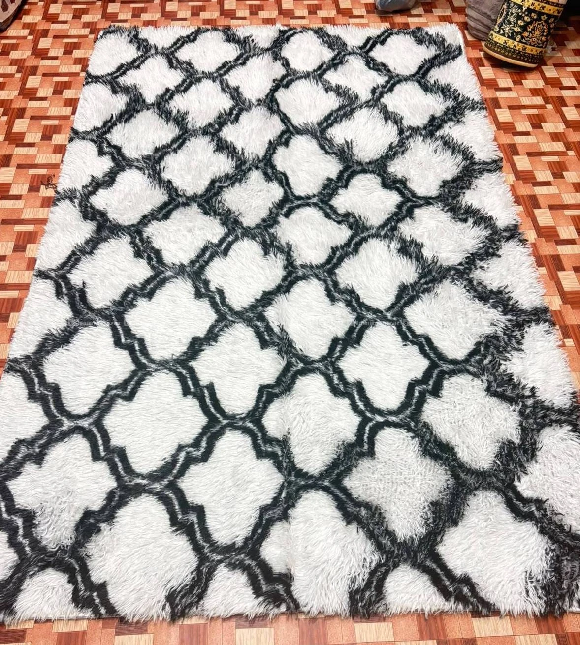 Fur carpet 4\6 size