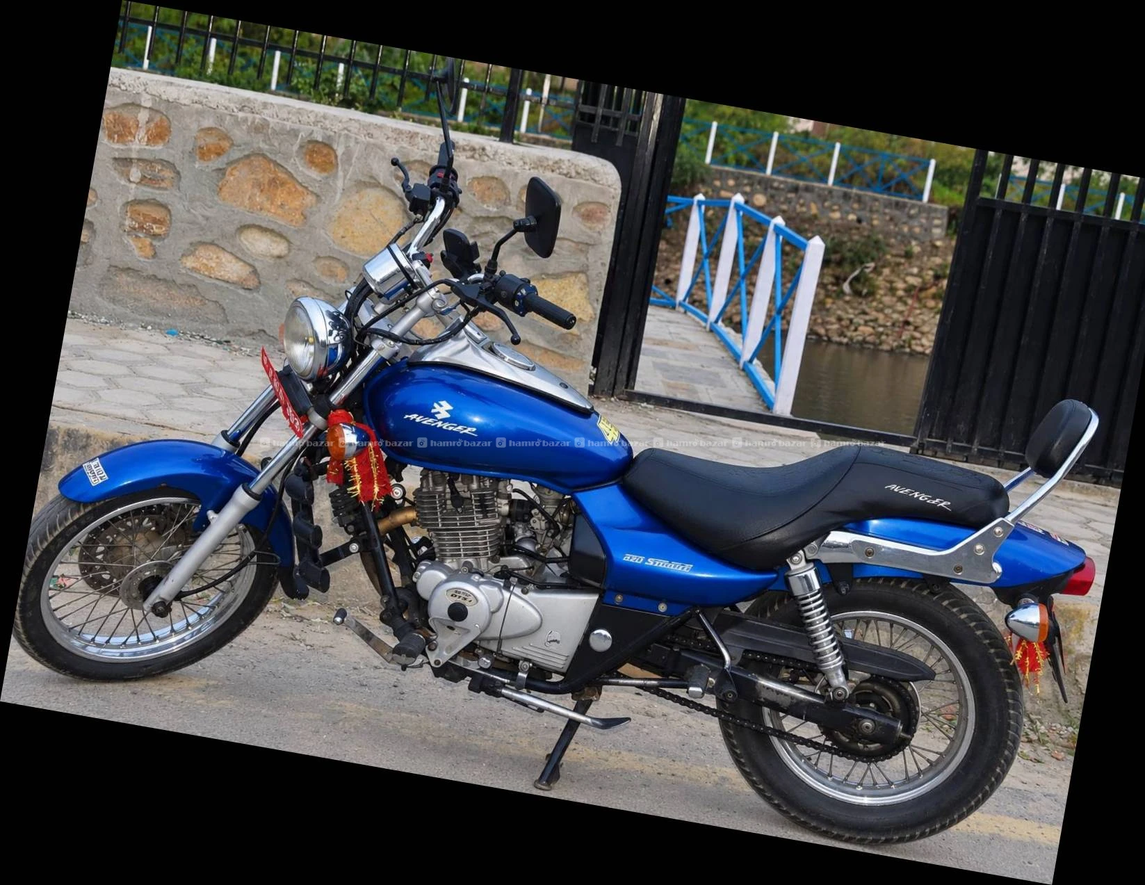 Avenger 200 cooler 
Full fresh condition