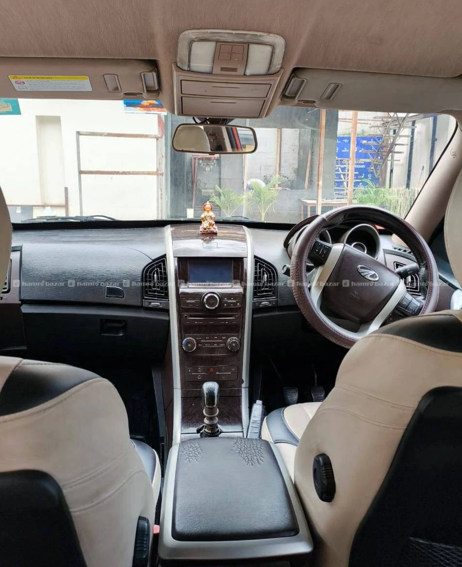 Car
Mahindra xuv 500 3