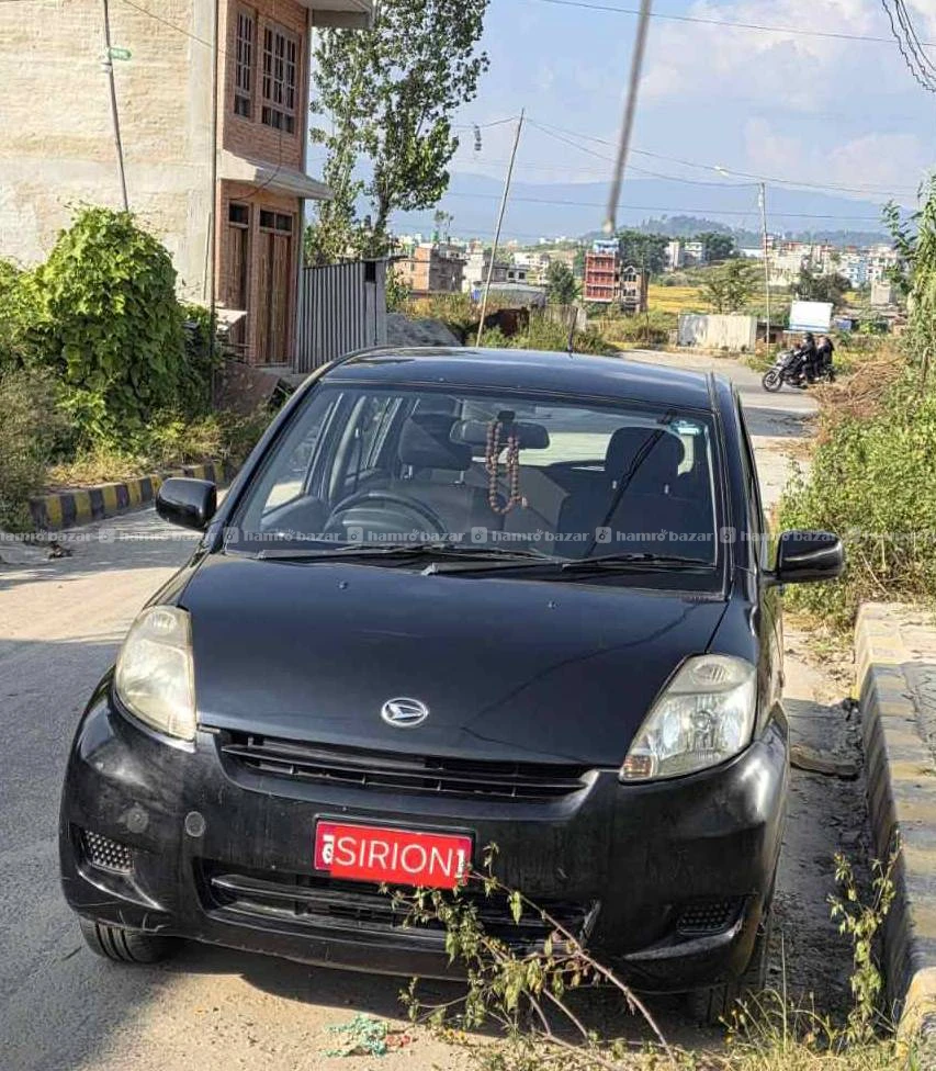 Daihatsu sirioon 2009 model 4