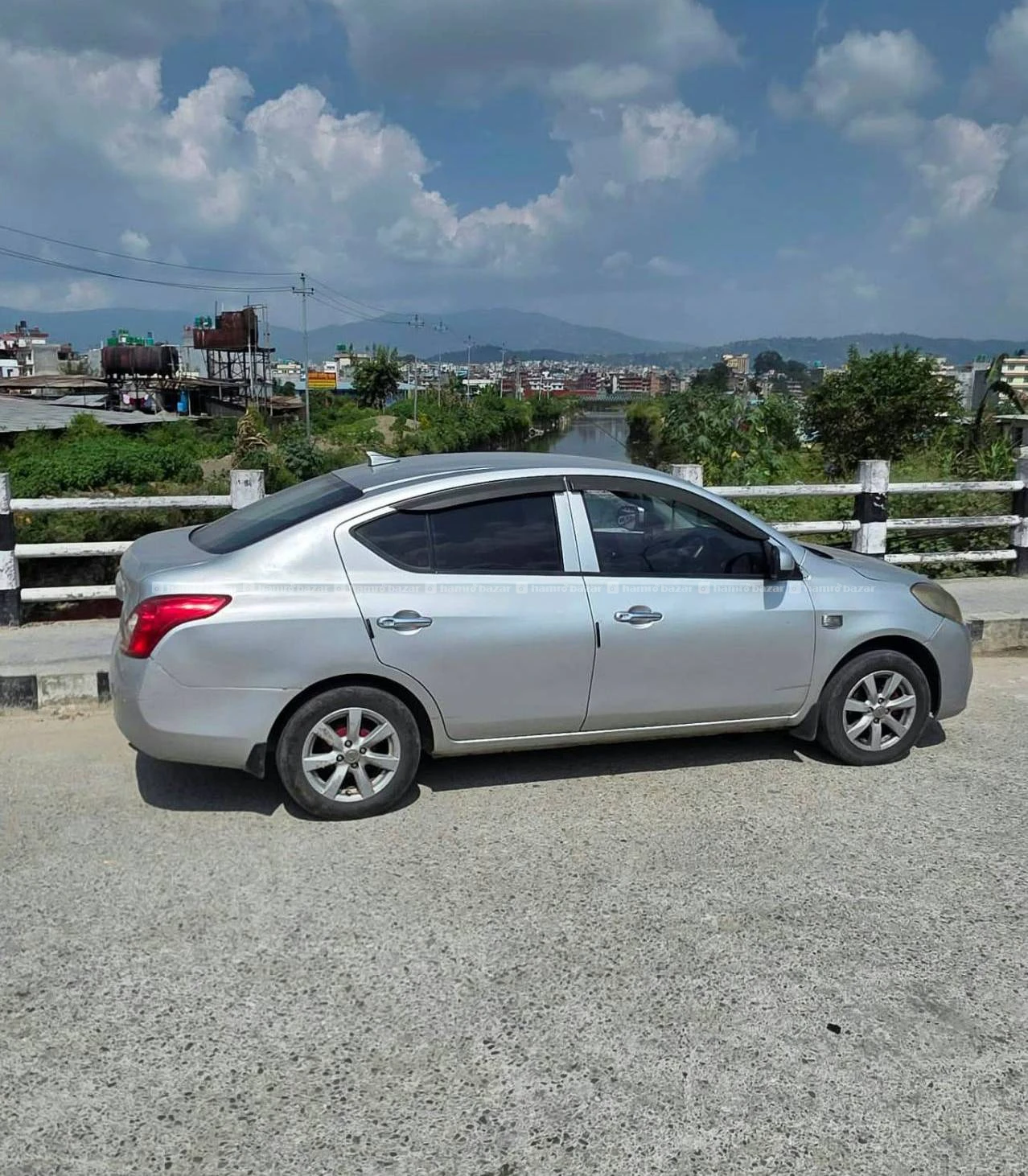 Nissan sunny 2013 model 3