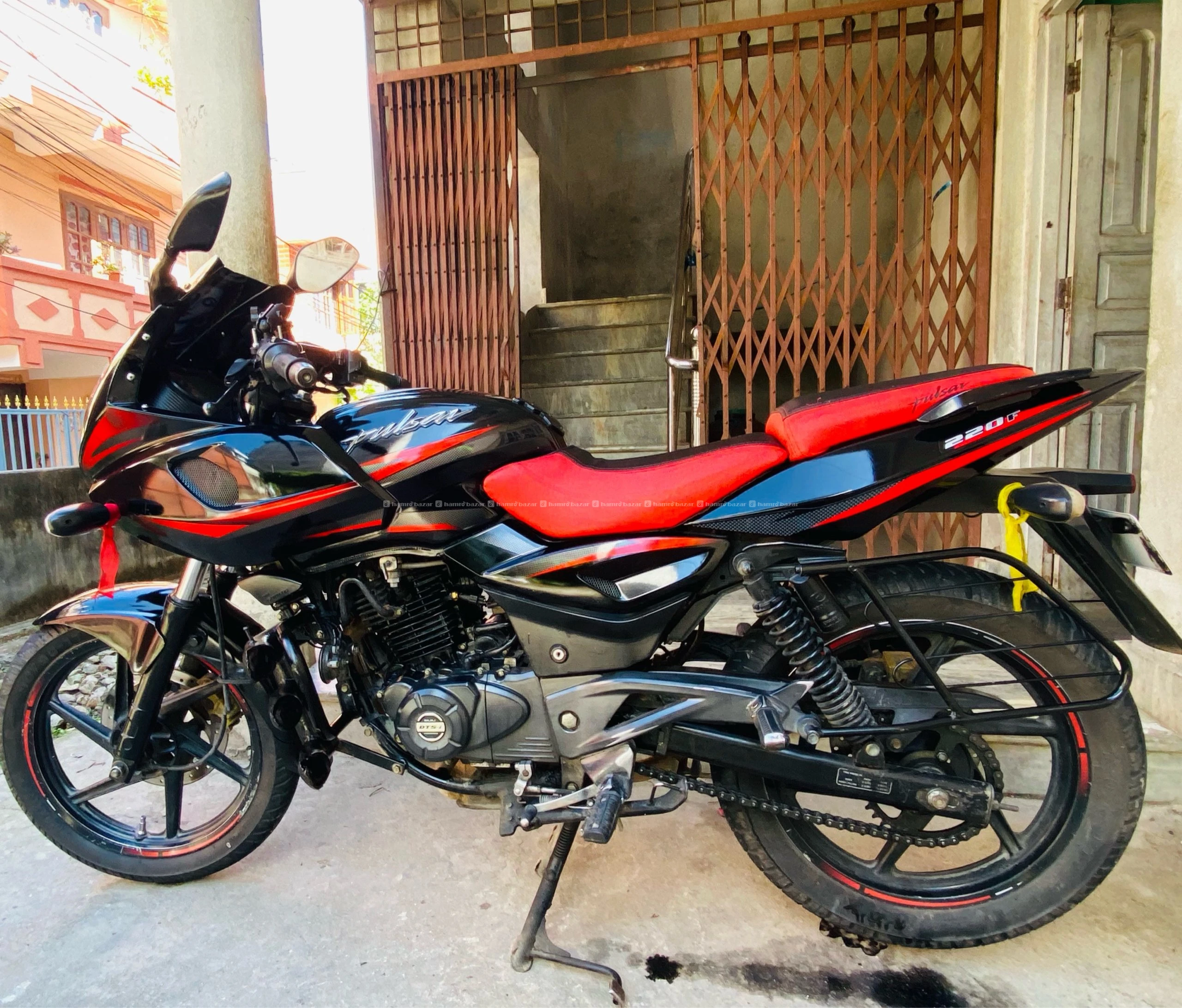 220f pulsar